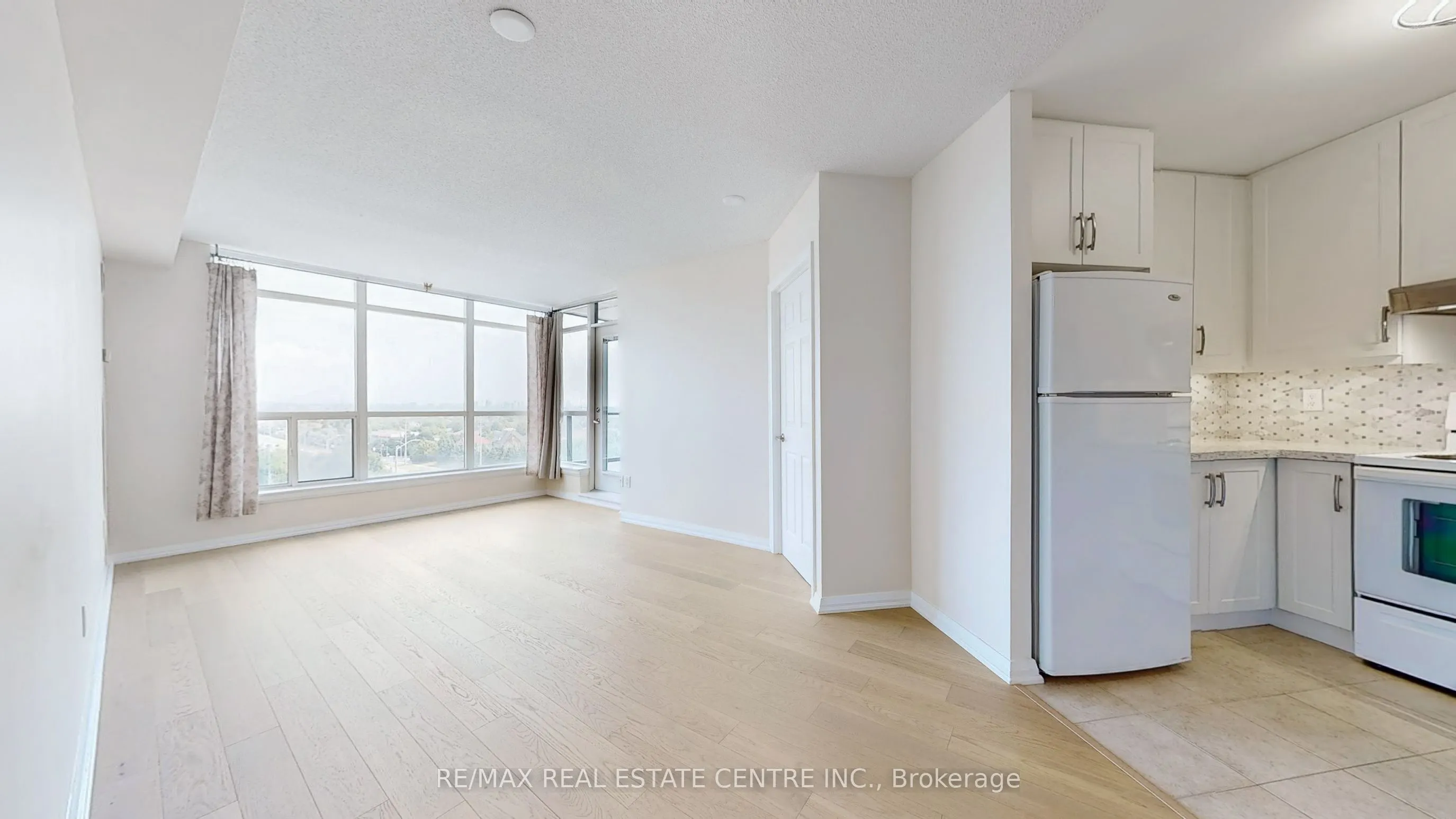 220 Forum Drive, #613