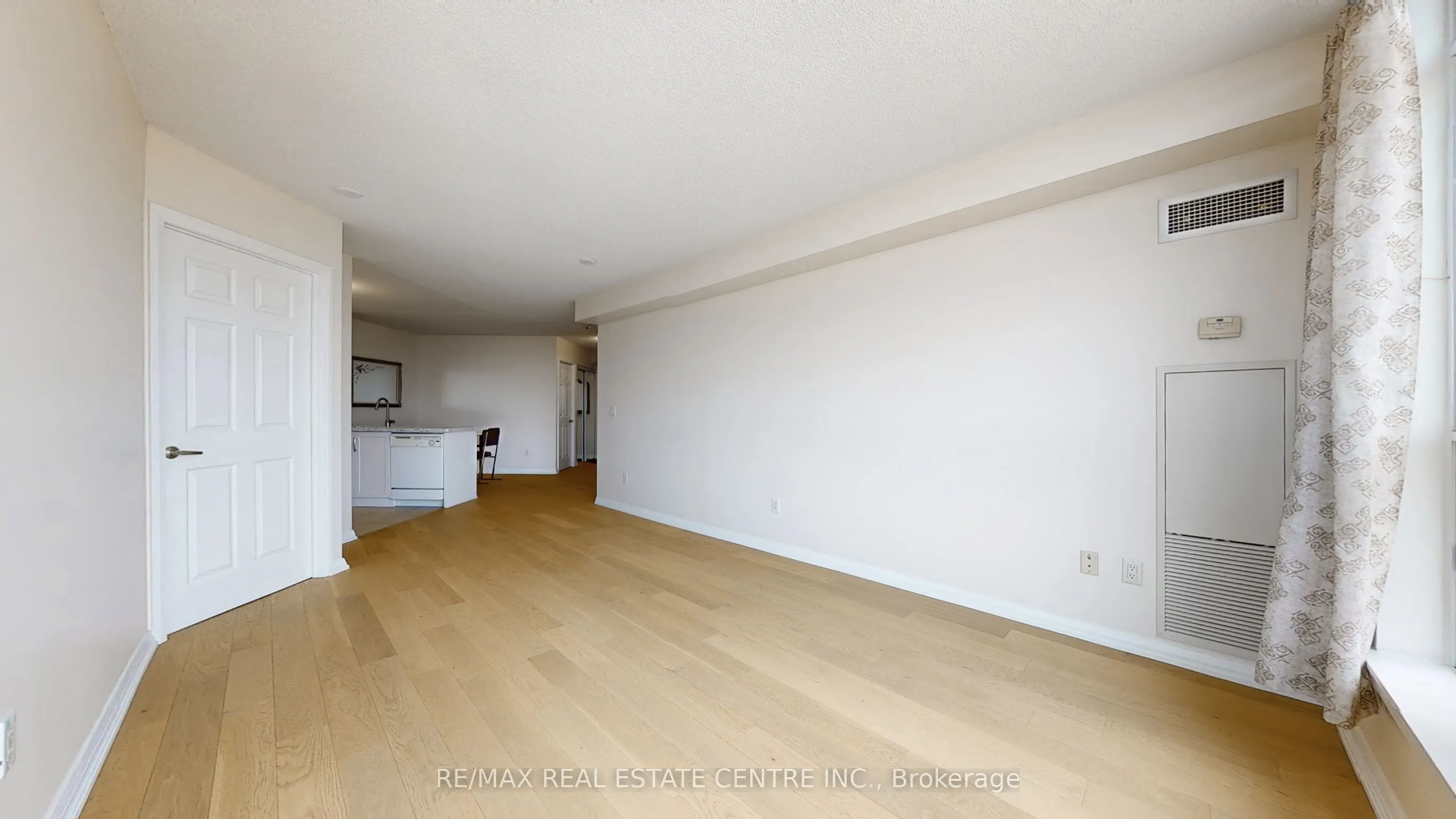 220 Forum Drive, #613