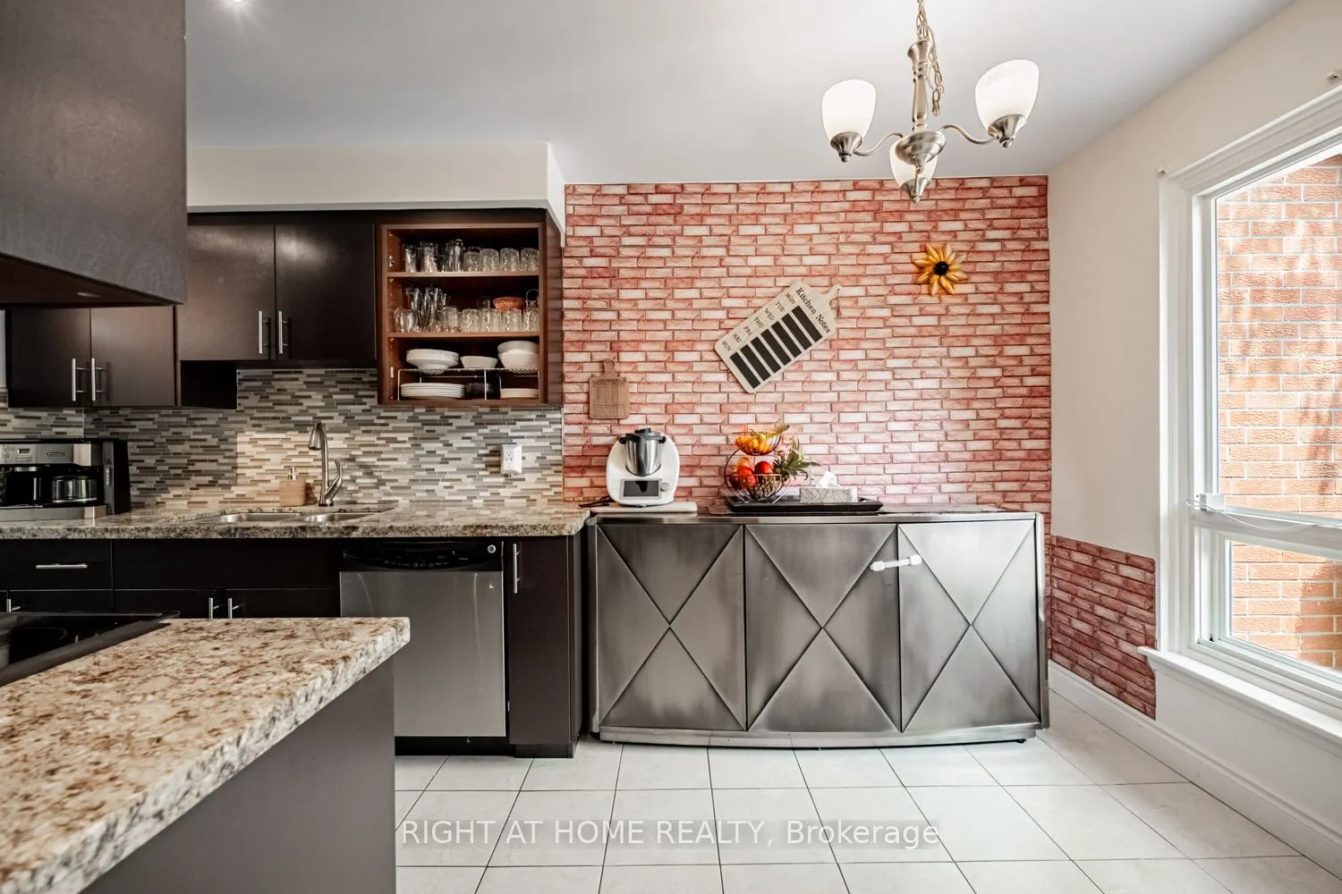 345 MEADOWS Boulevard W, #19