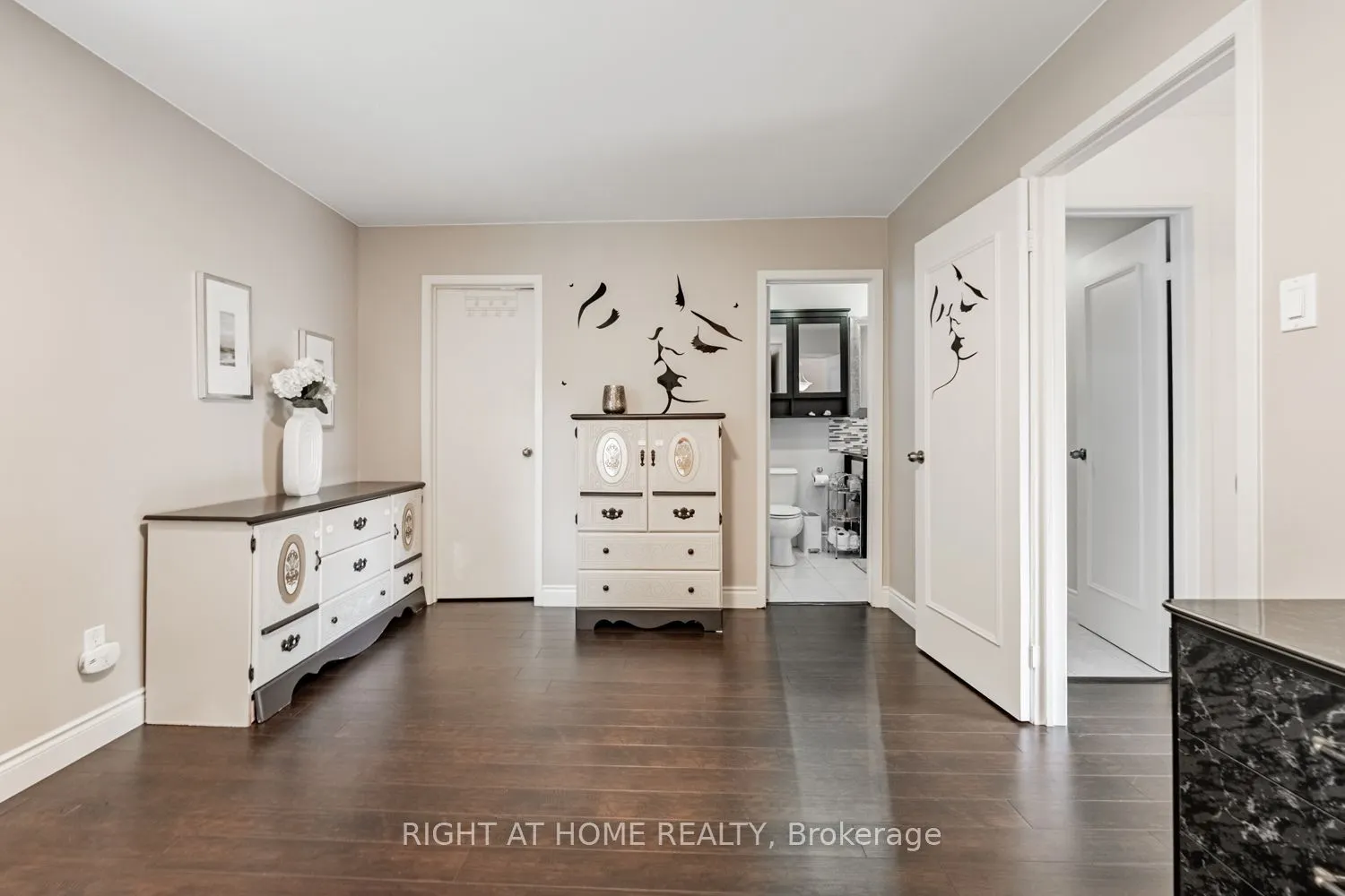 345 MEADOWS Boulevard W, #19