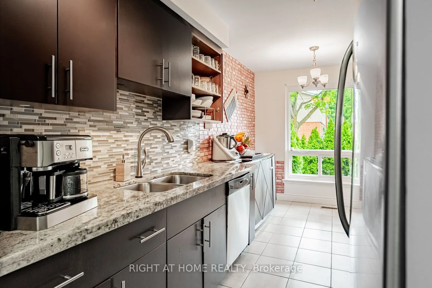 345 MEADOWS Boulevard W, #19