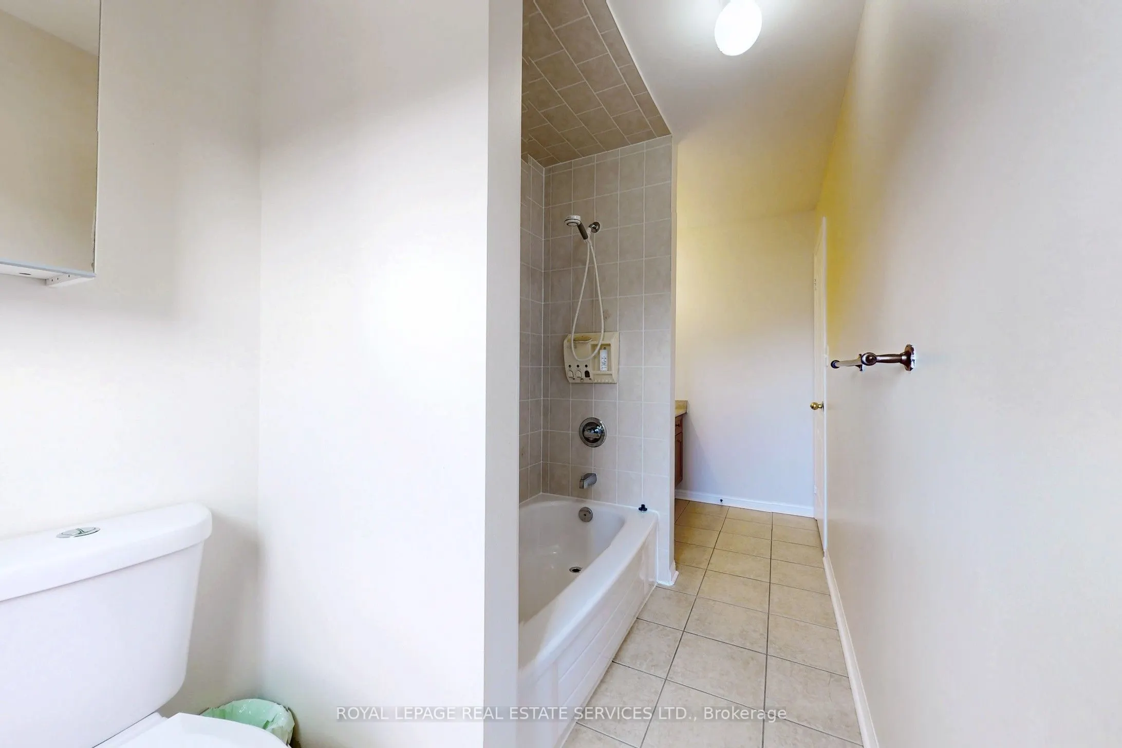 3909 Mayla Drive