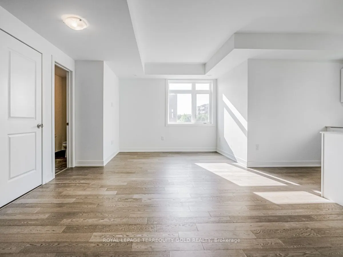 1085 Douglas McCurdy Common, #212