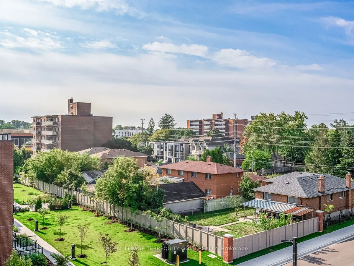 1085 Douglas McCurdy Common, #212