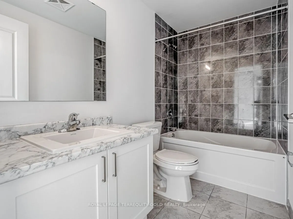 1085 Douglas McCurdy Common, #212