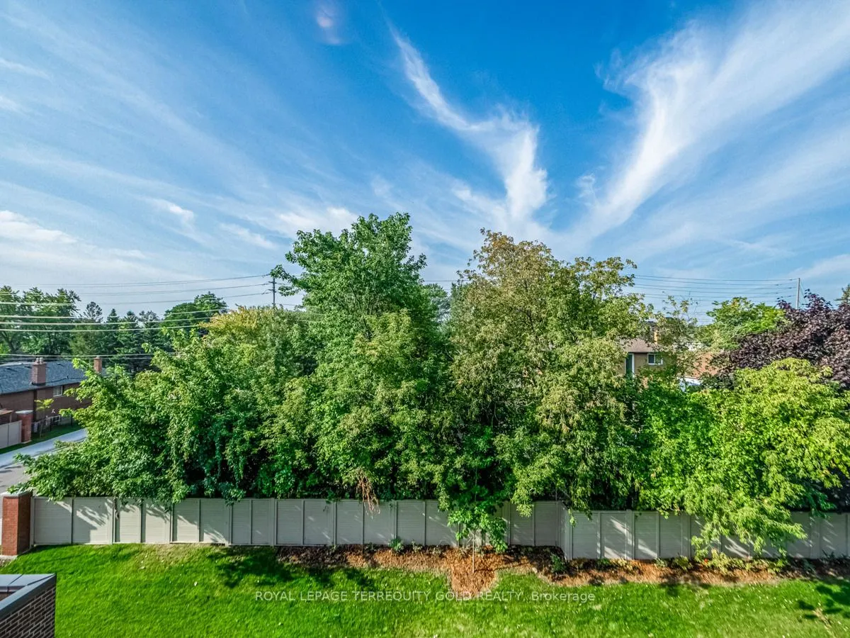 1085 Douglas McCurdy Common, #212