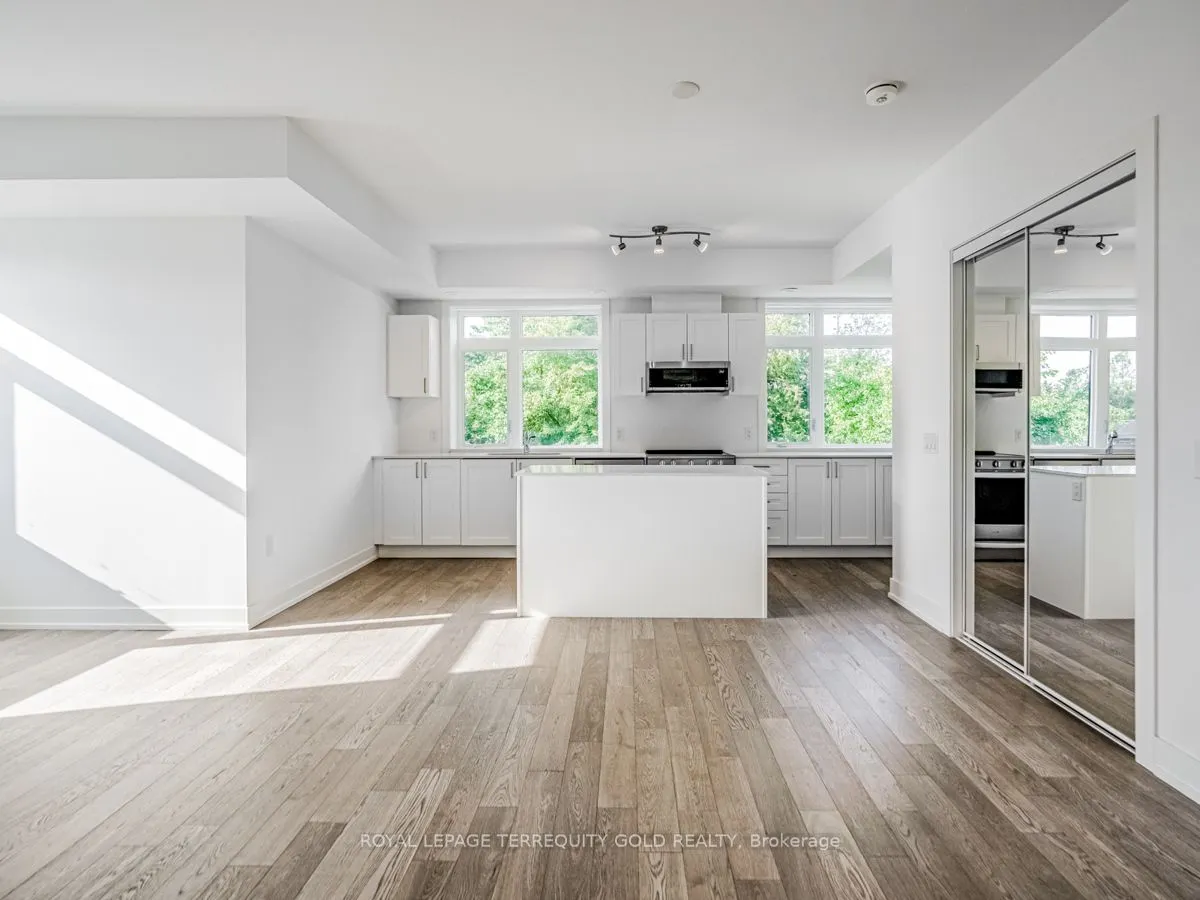 1085 Douglas McCurdy Common, #212