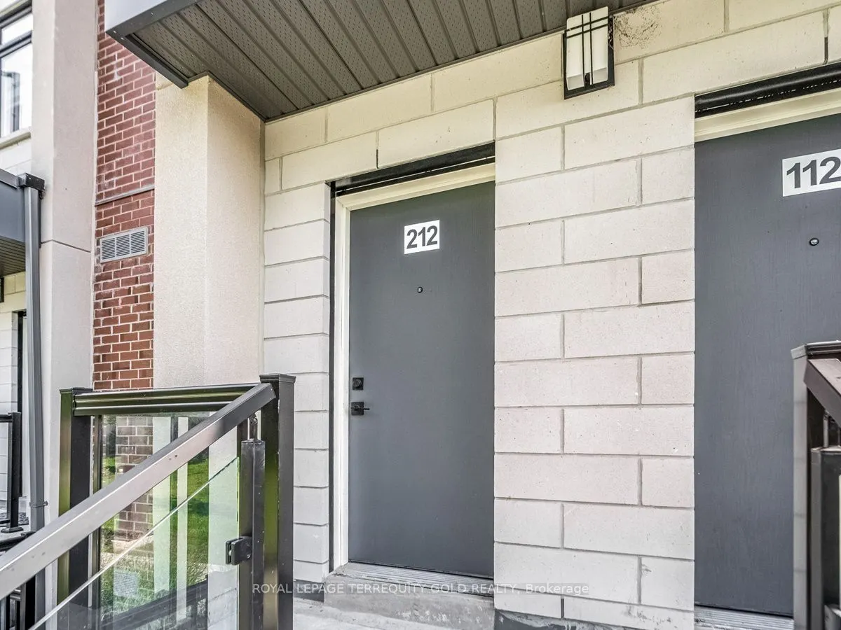 1085 Douglas McCurdy Common, #212