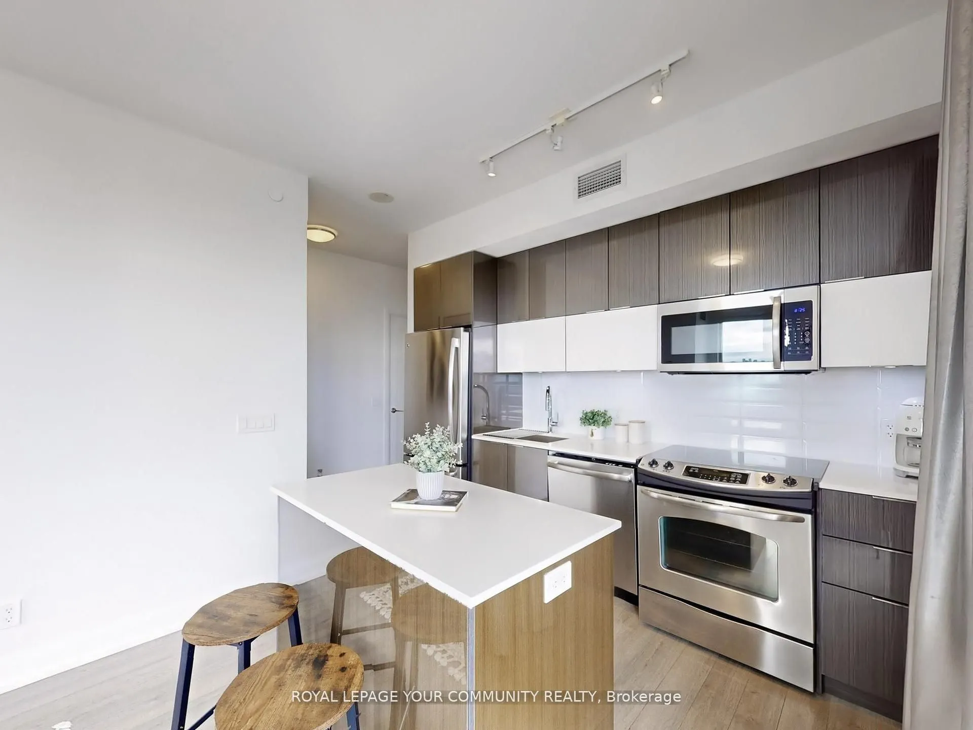 56 Annie Craig Drive, #3605