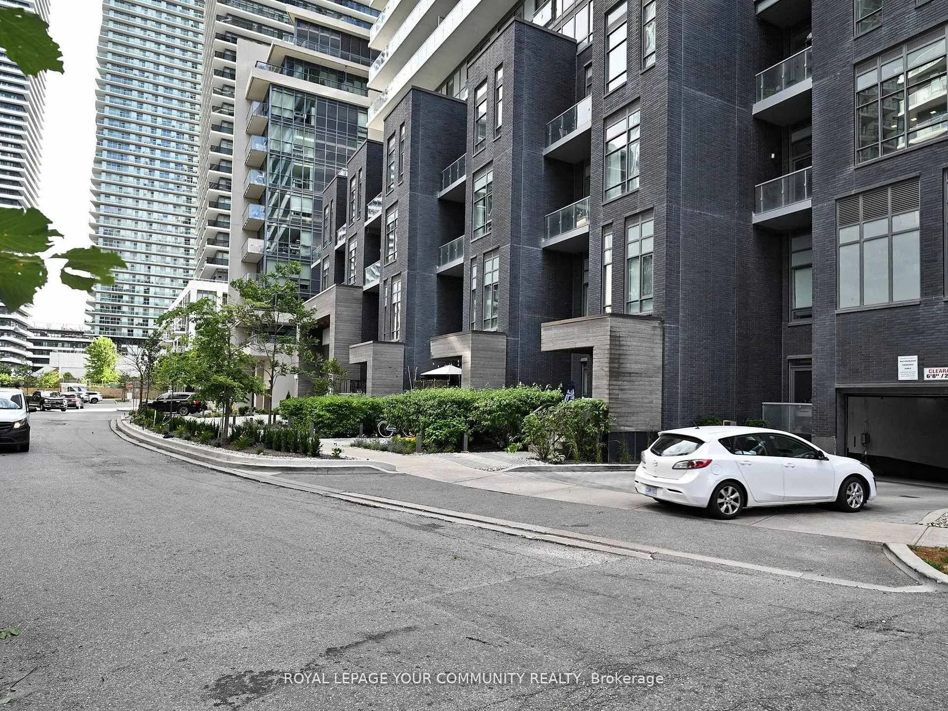 56 Annie Craig Drive, #3605