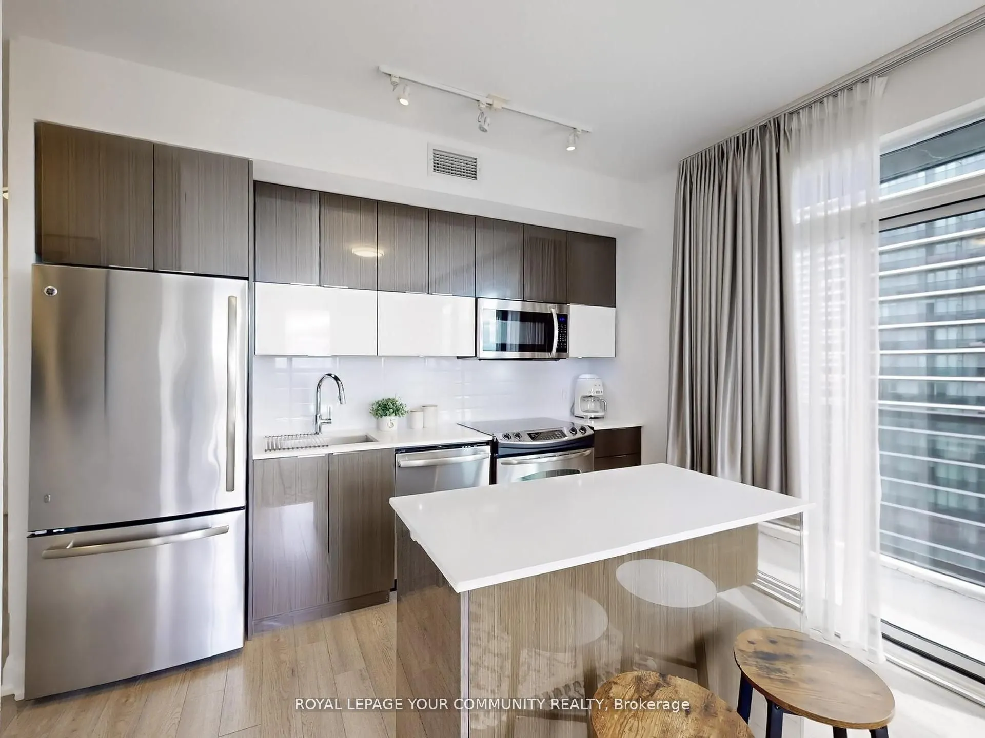 56 Annie Craig Drive, #3605