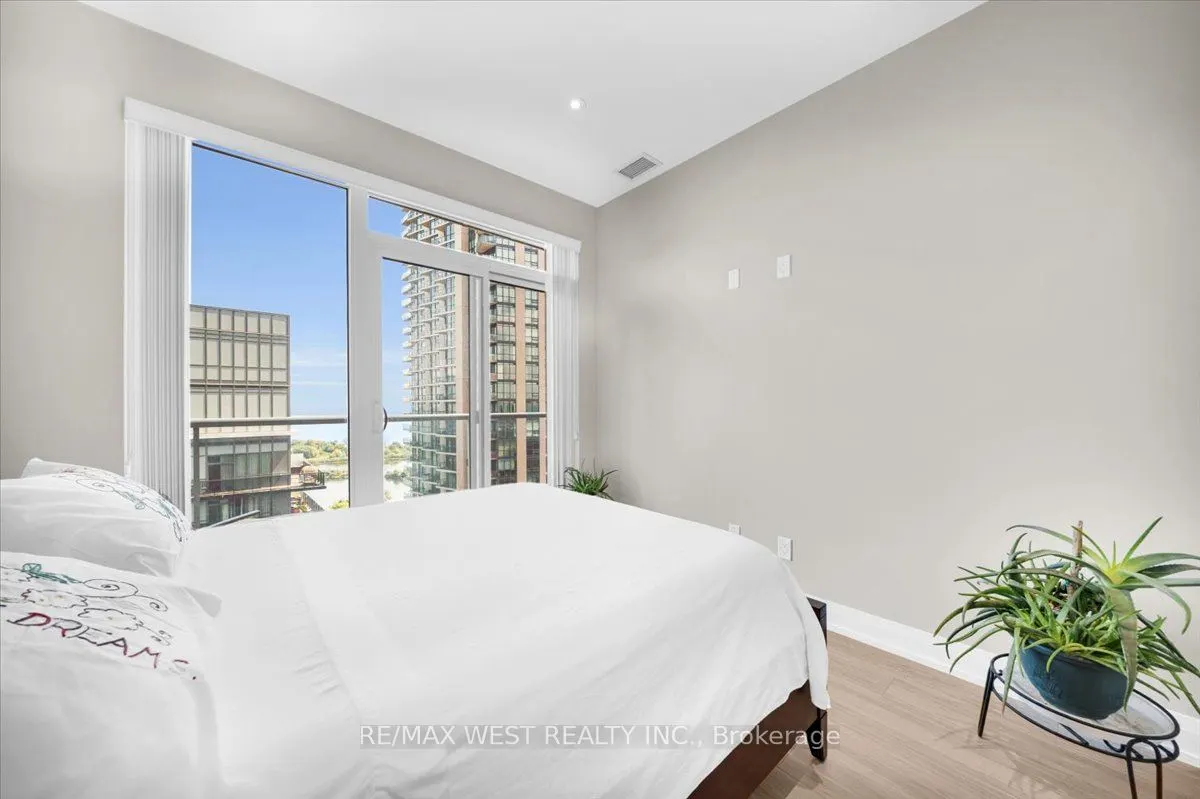 56 Annie Craig Drive, #1603