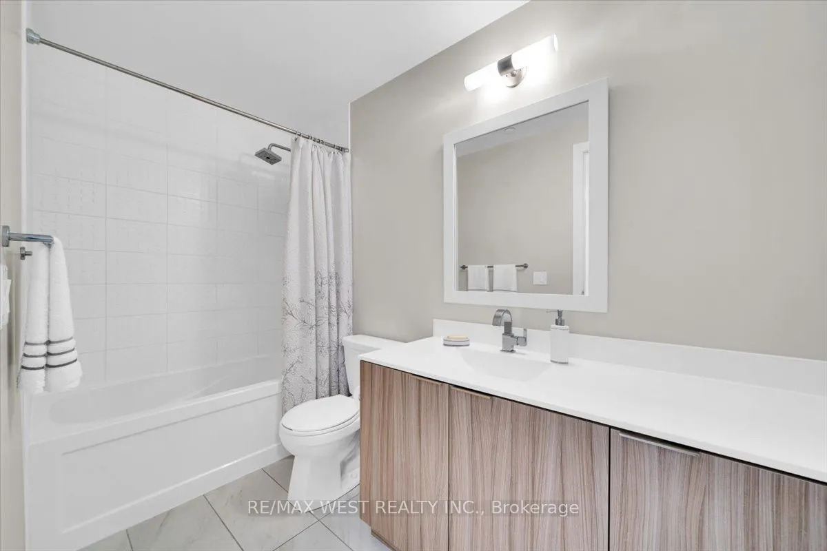 56 Annie Craig Drive, #1603