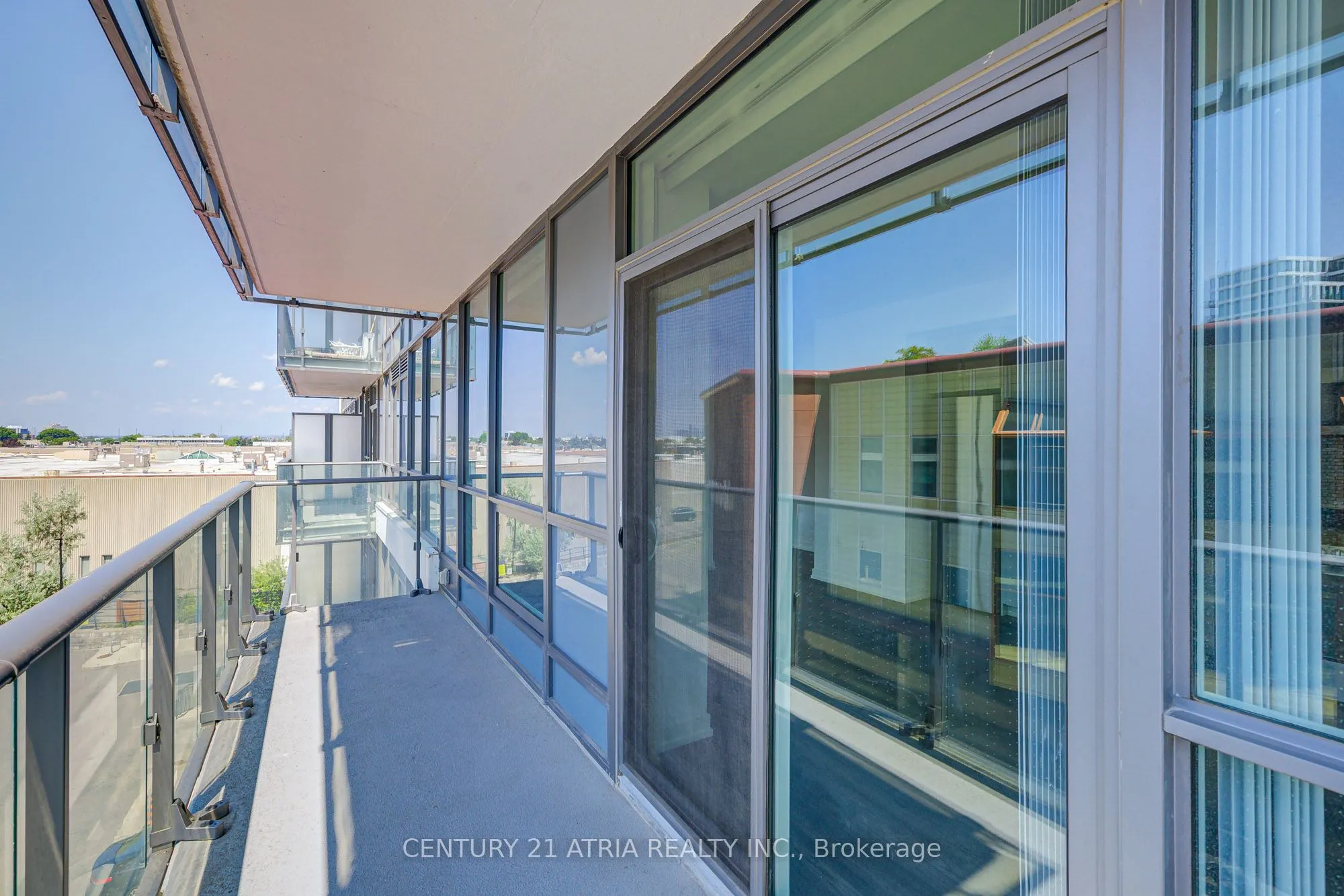 10 De Boers Drive, #401