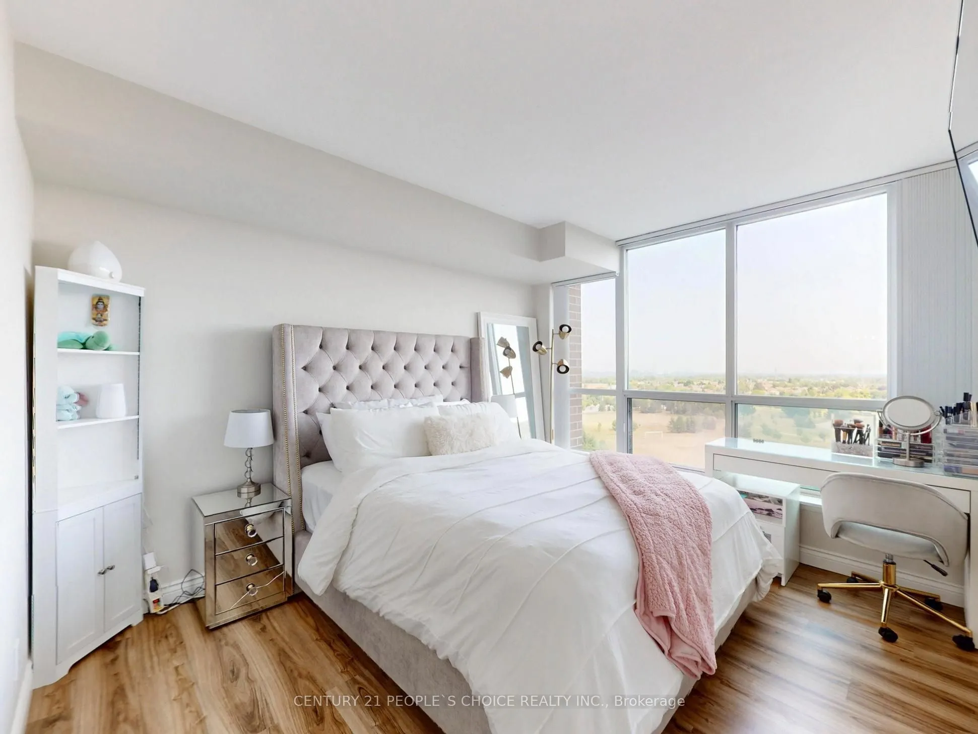 4879 Kimbermount Avenue, #1107