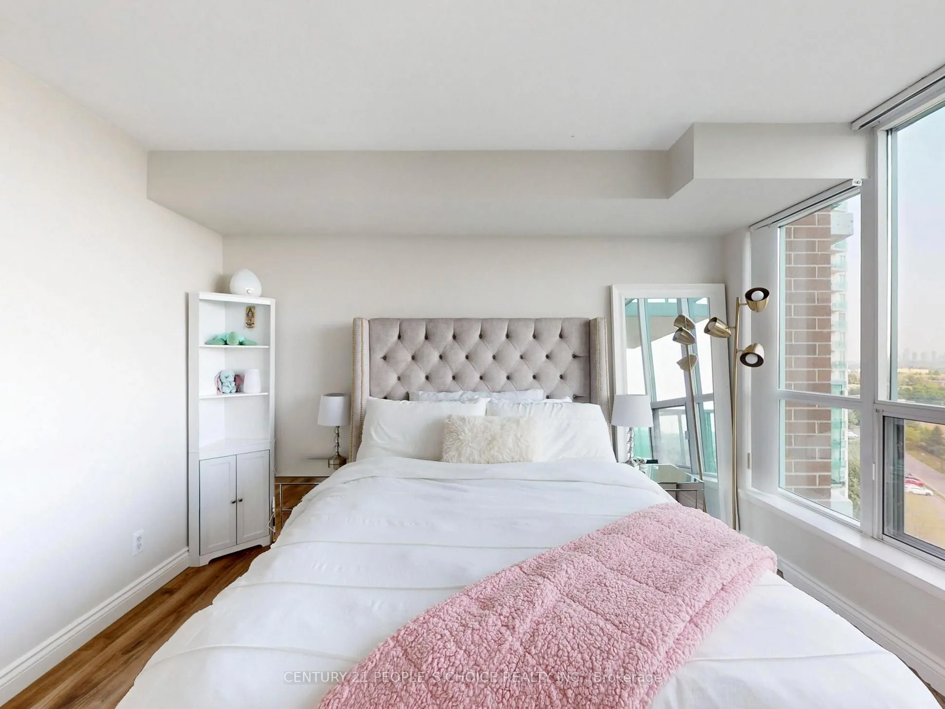 4879 Kimbermount Avenue, #1107