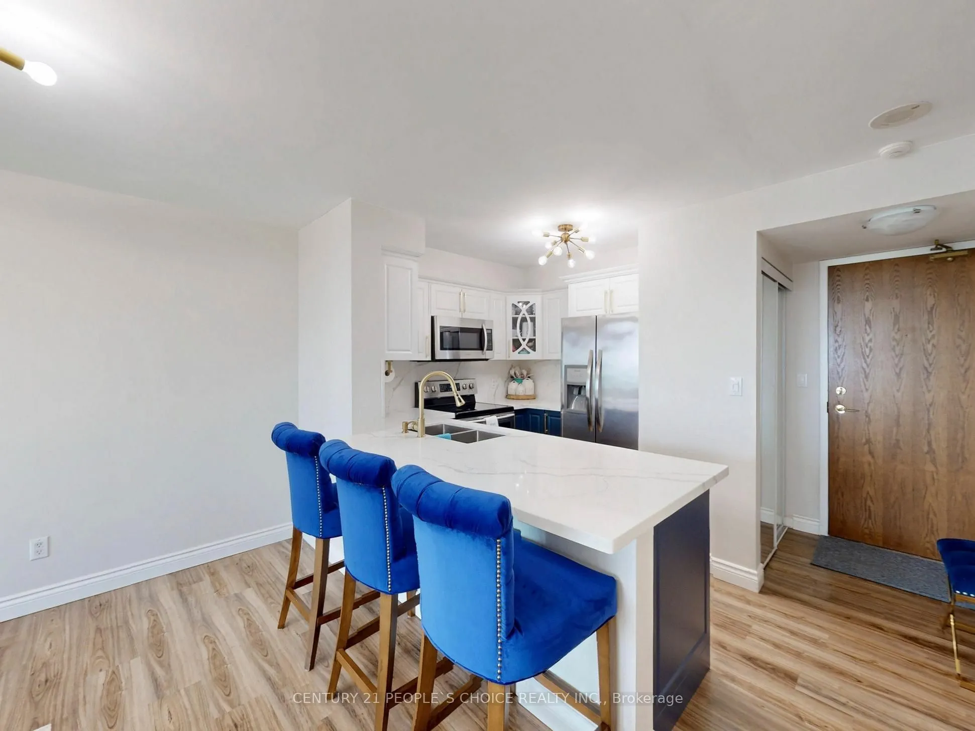 4879 Kimbermount Avenue, #1107