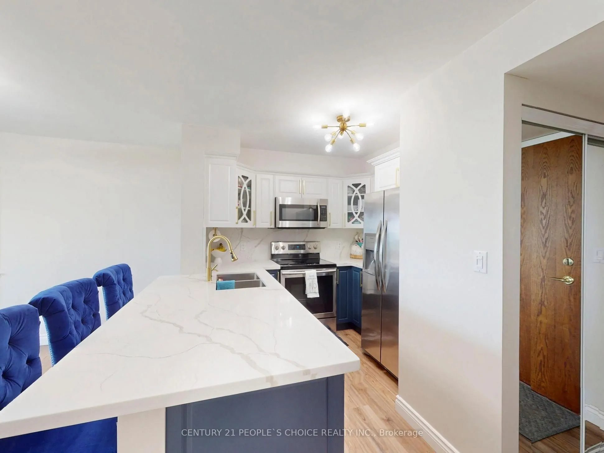 4879 Kimbermount Avenue, #1107