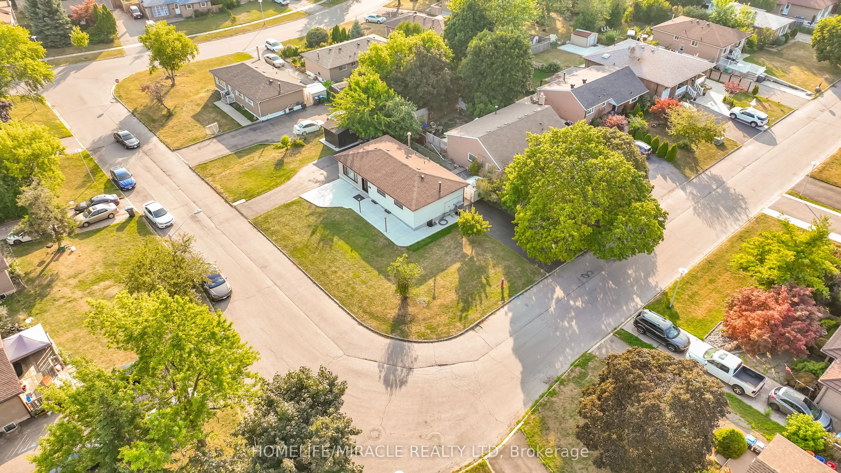 5 Finsbury Drive