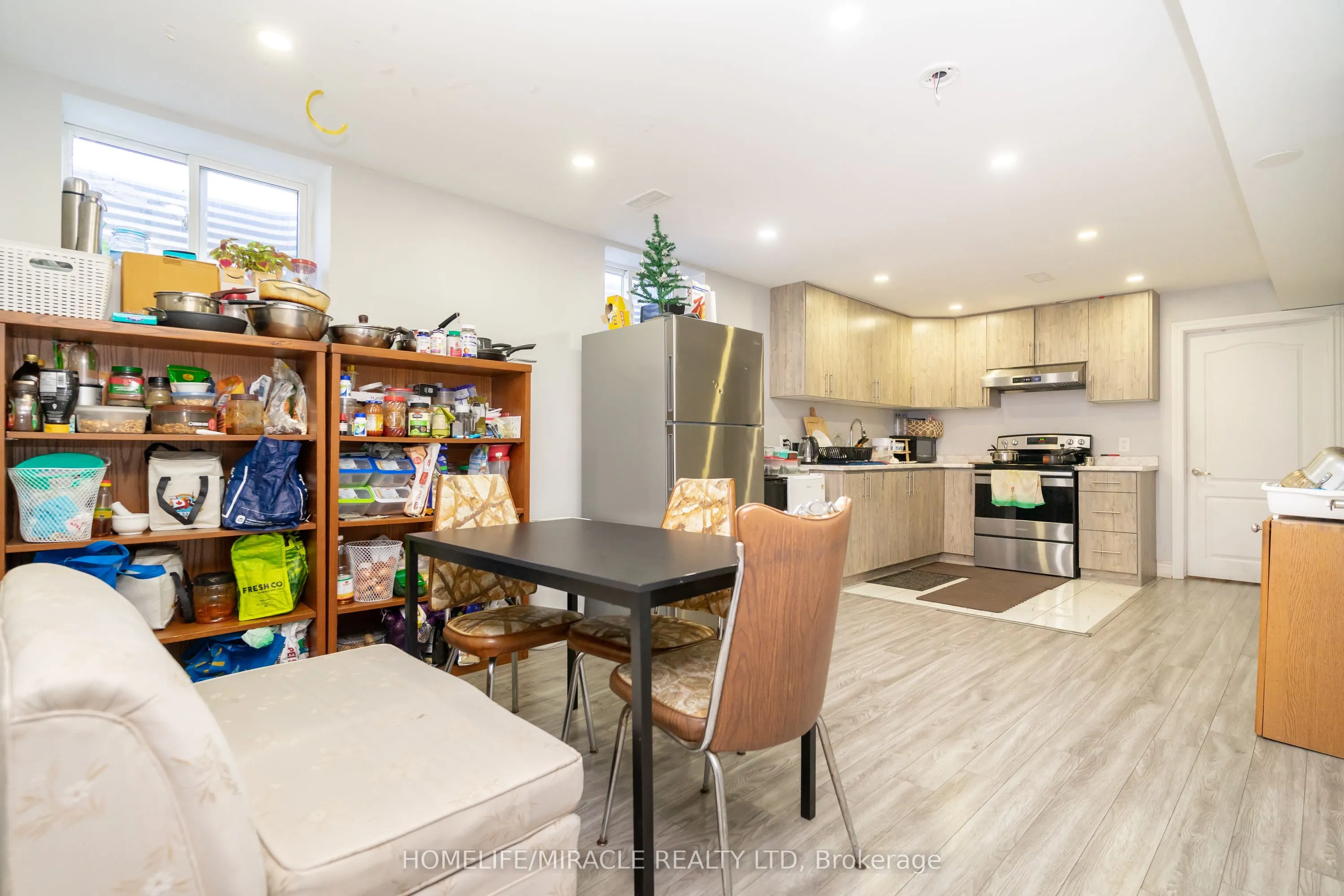 5 Finsbury Drive