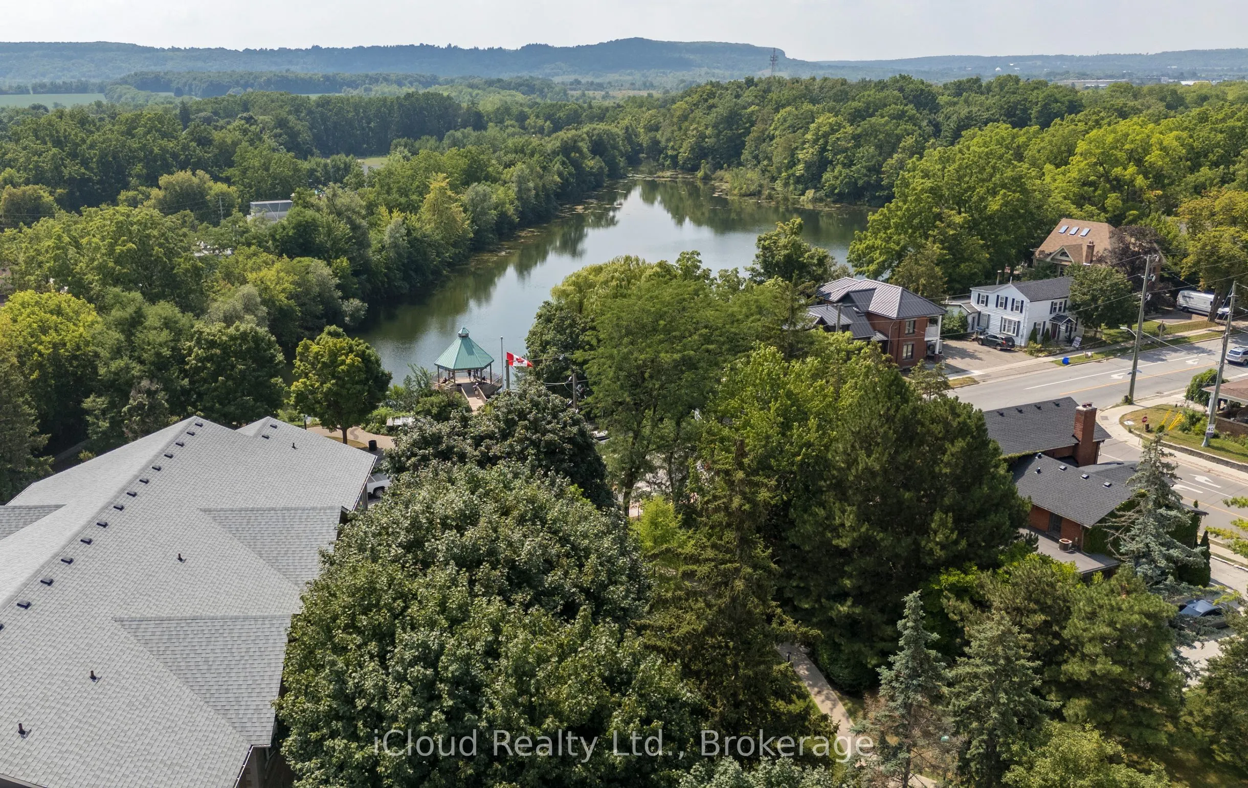 100 MILLSIDE Drive, #206