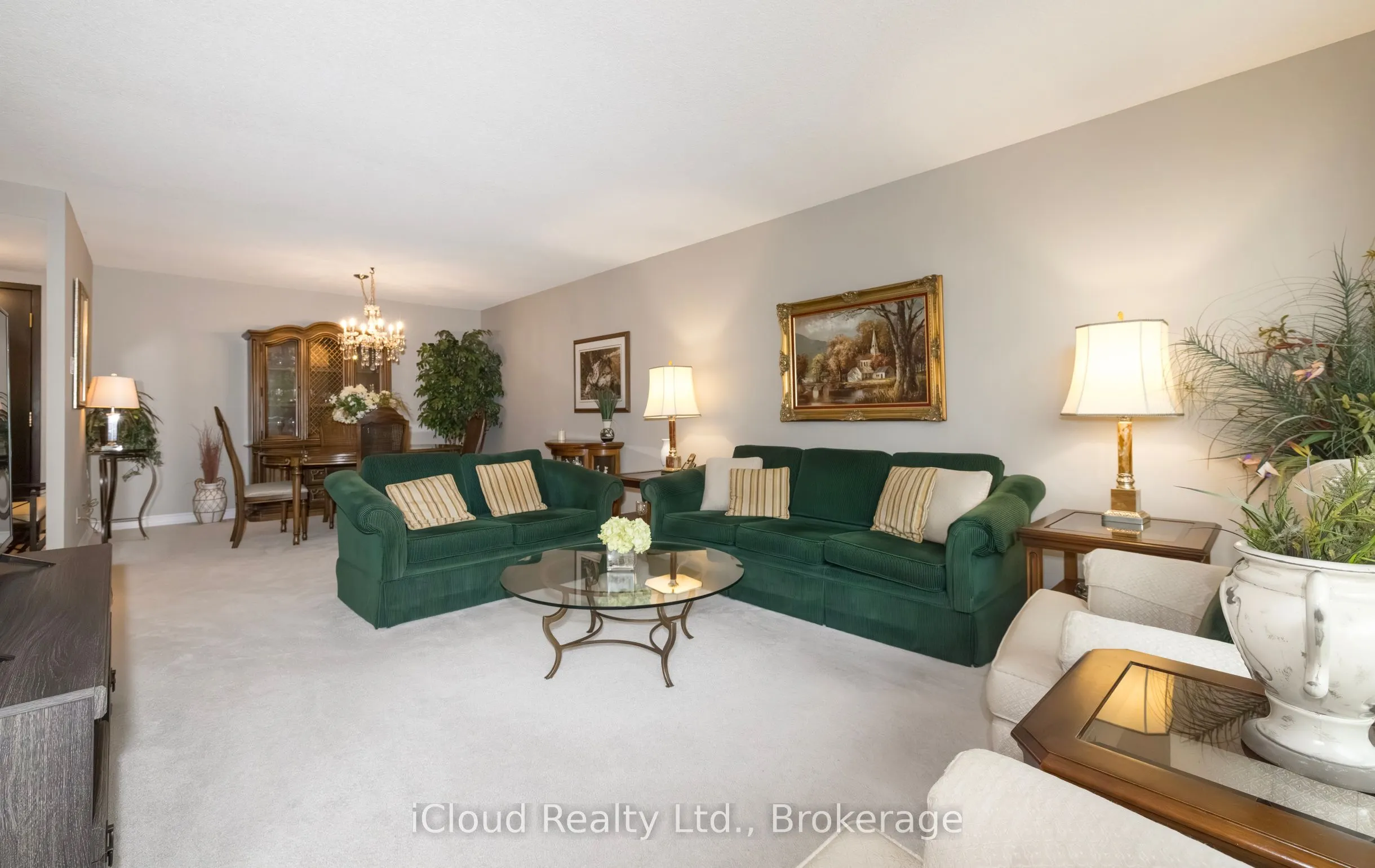 100 MILLSIDE Drive, #206