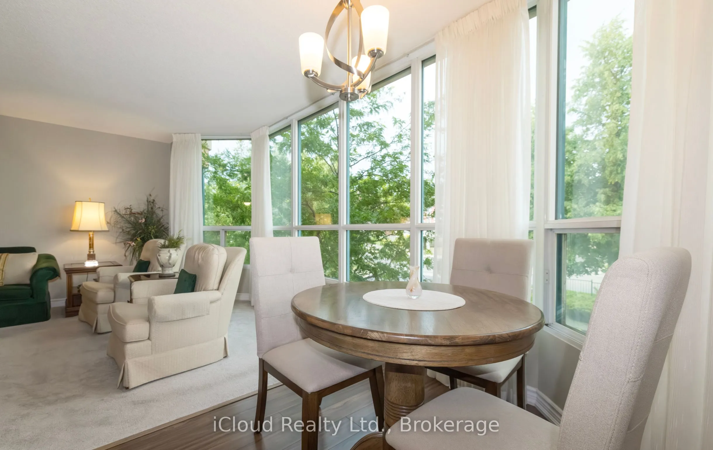 100 MILLSIDE Drive, #206