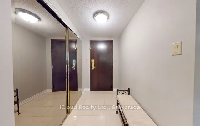 100 MILLSIDE Drive, #206