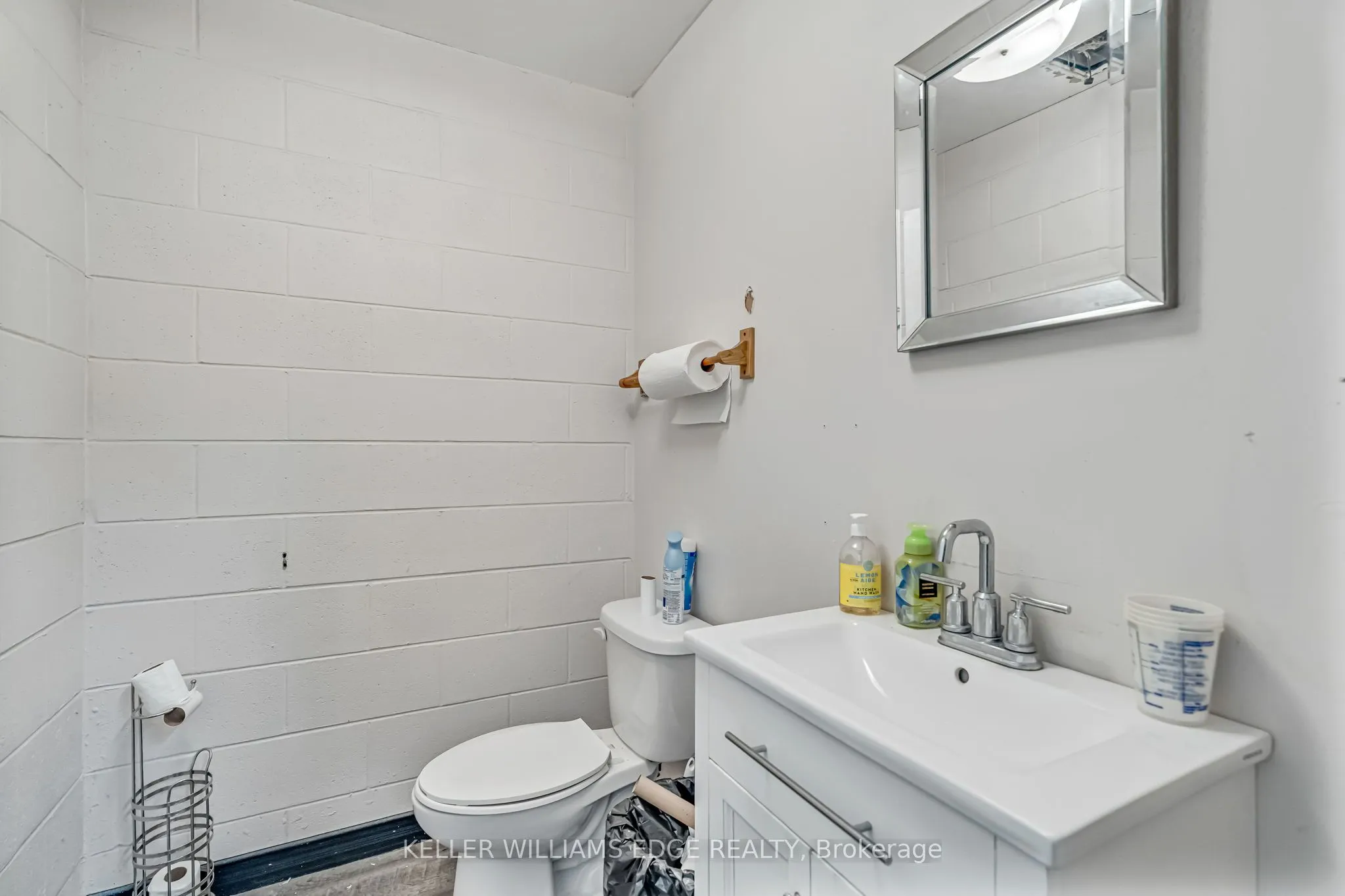4200 Fairview Street, #B2
