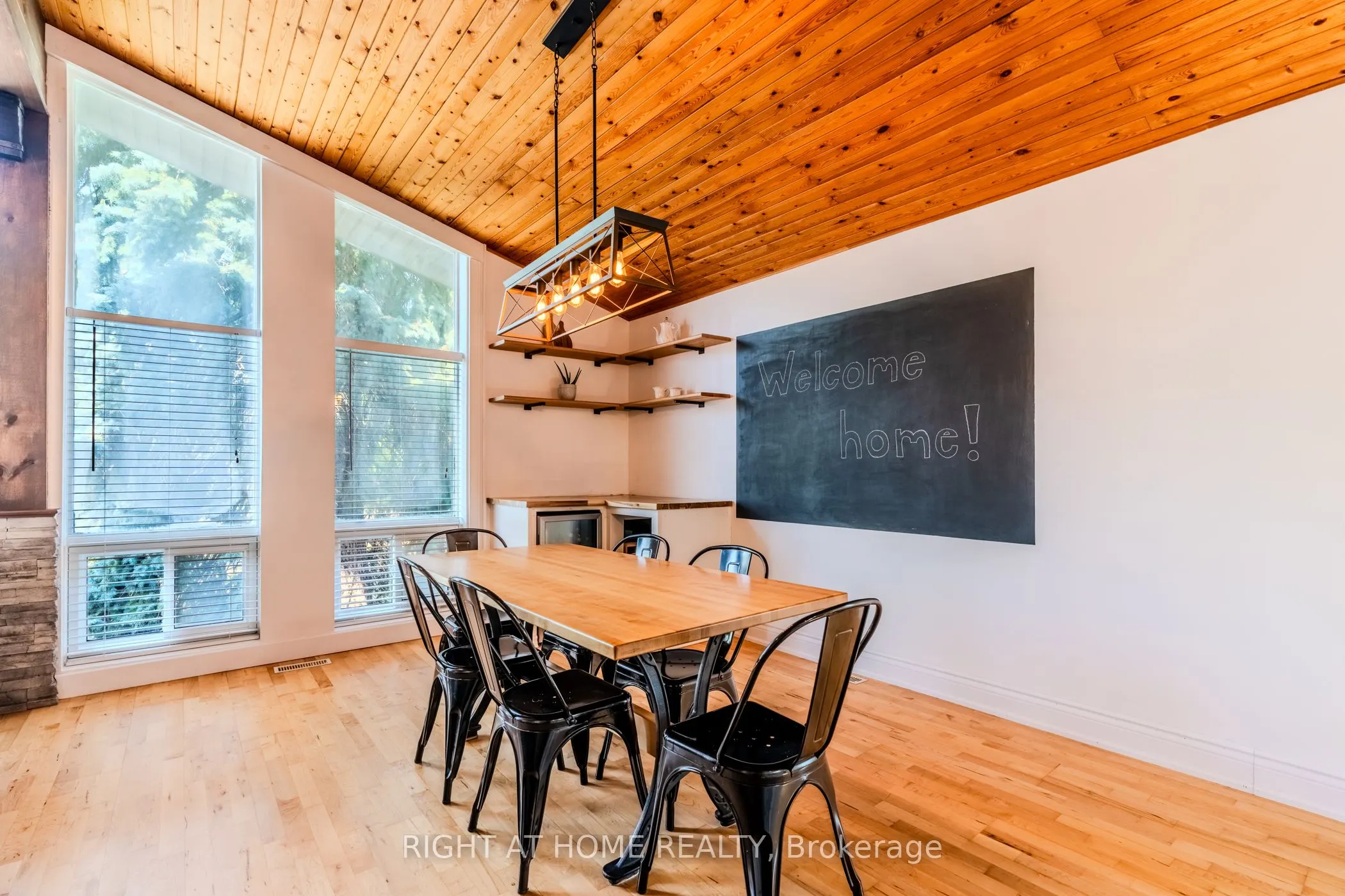2 Prince Charles Drive