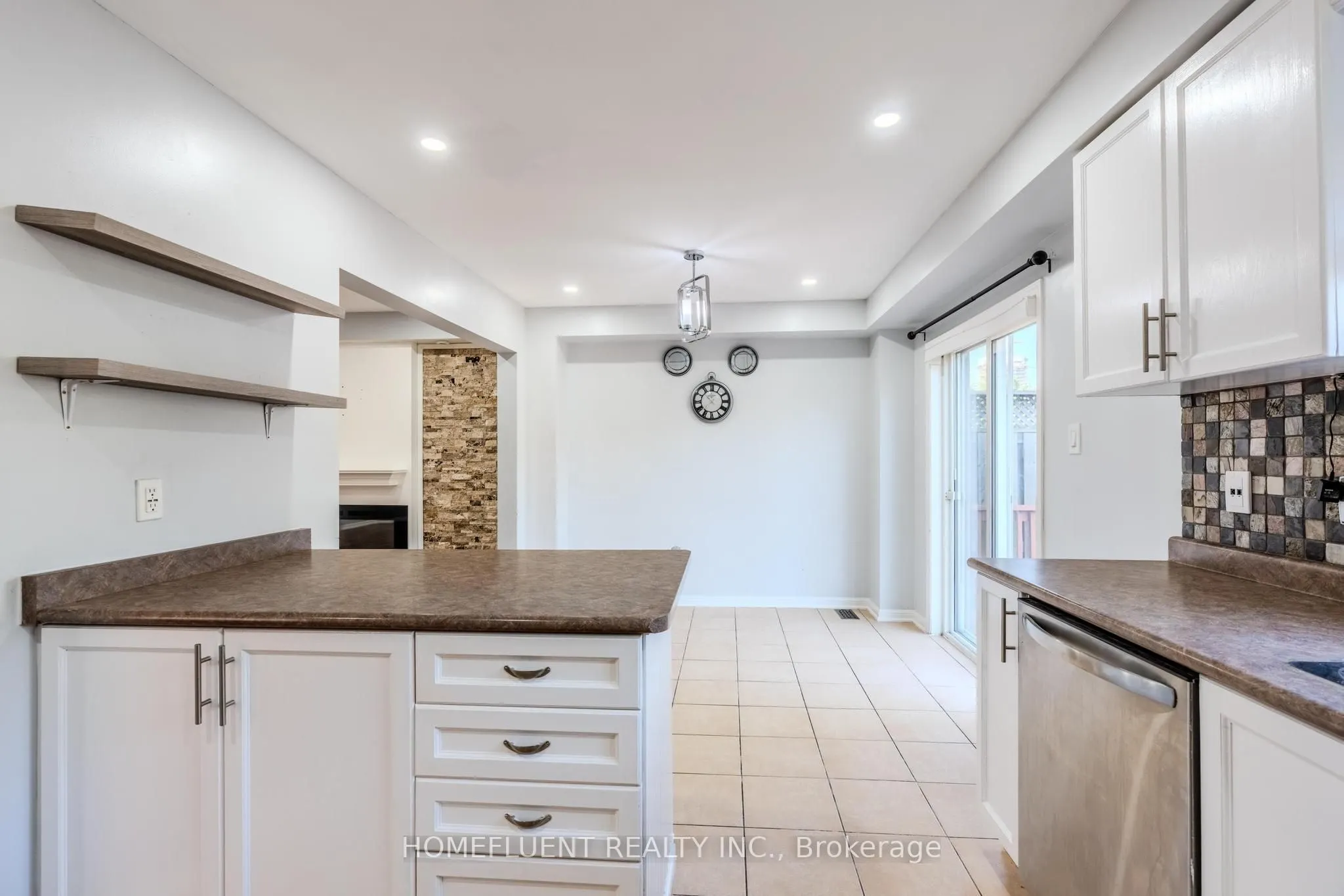 1178 Bonin Crescent