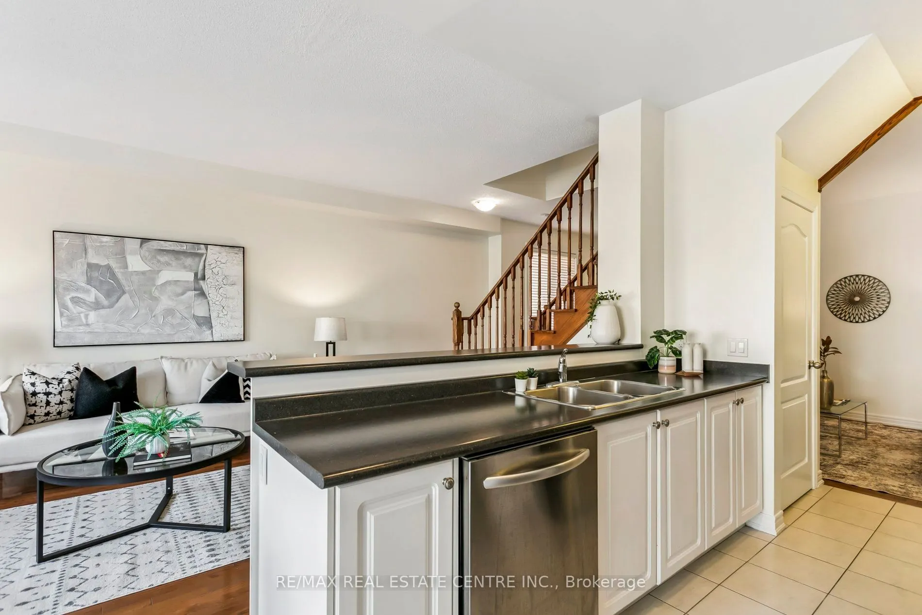856 Miltonbrook Crescent