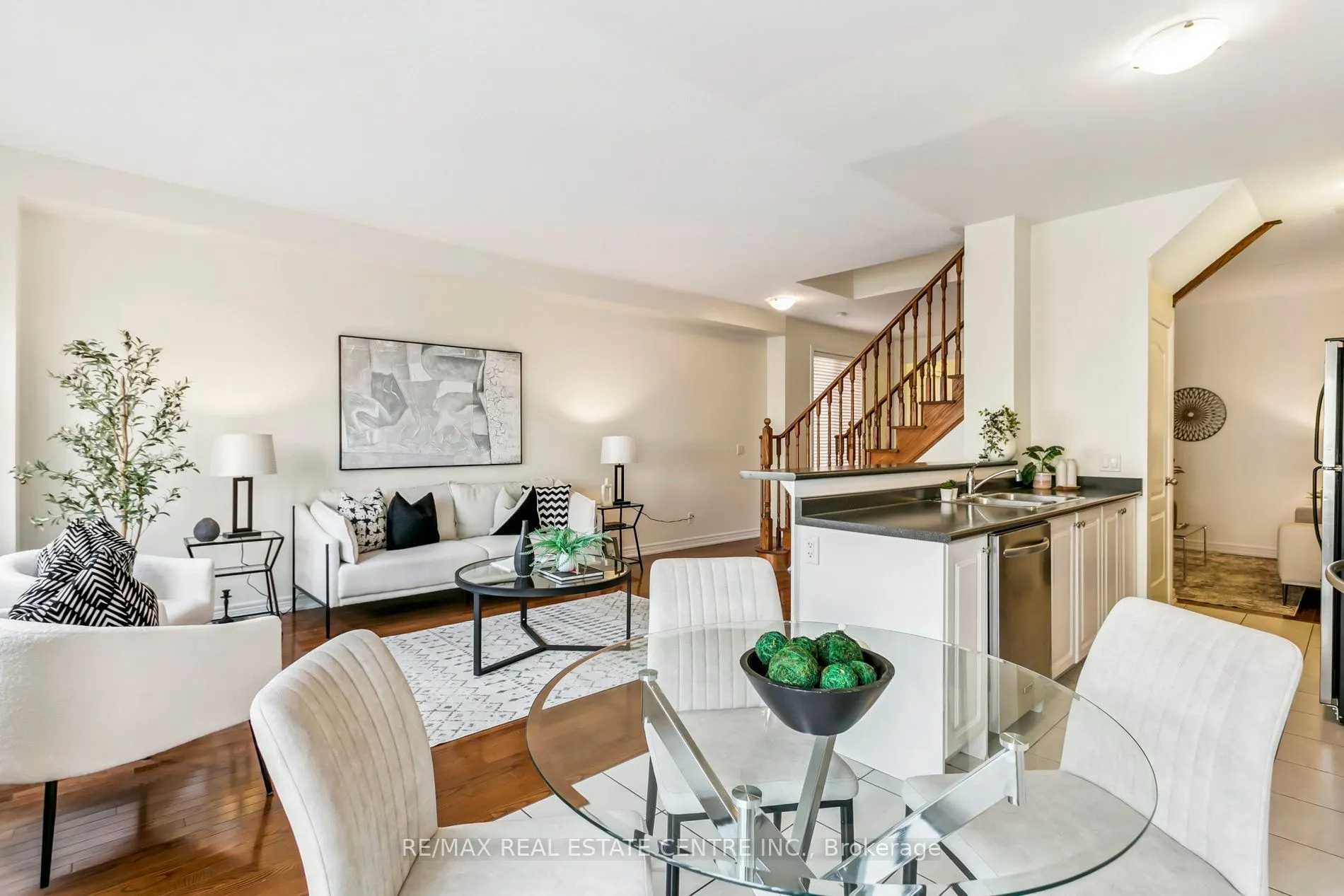 856 Miltonbrook Crescent