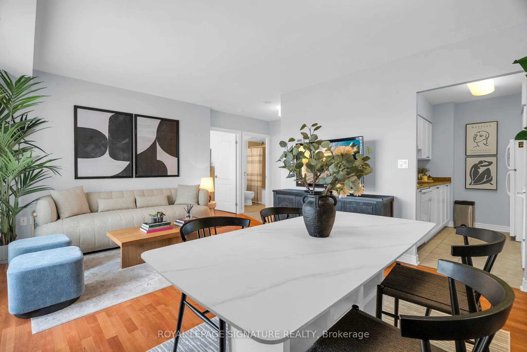 2088 Lawrence Avenue W, #814