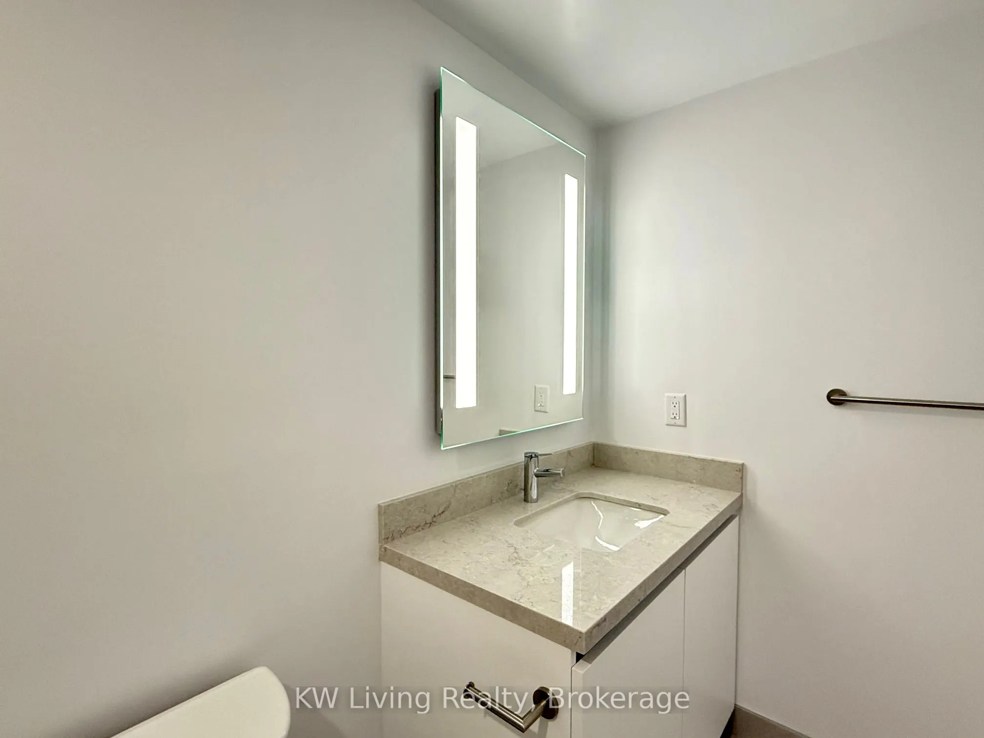 4015 The Exchange, #1802