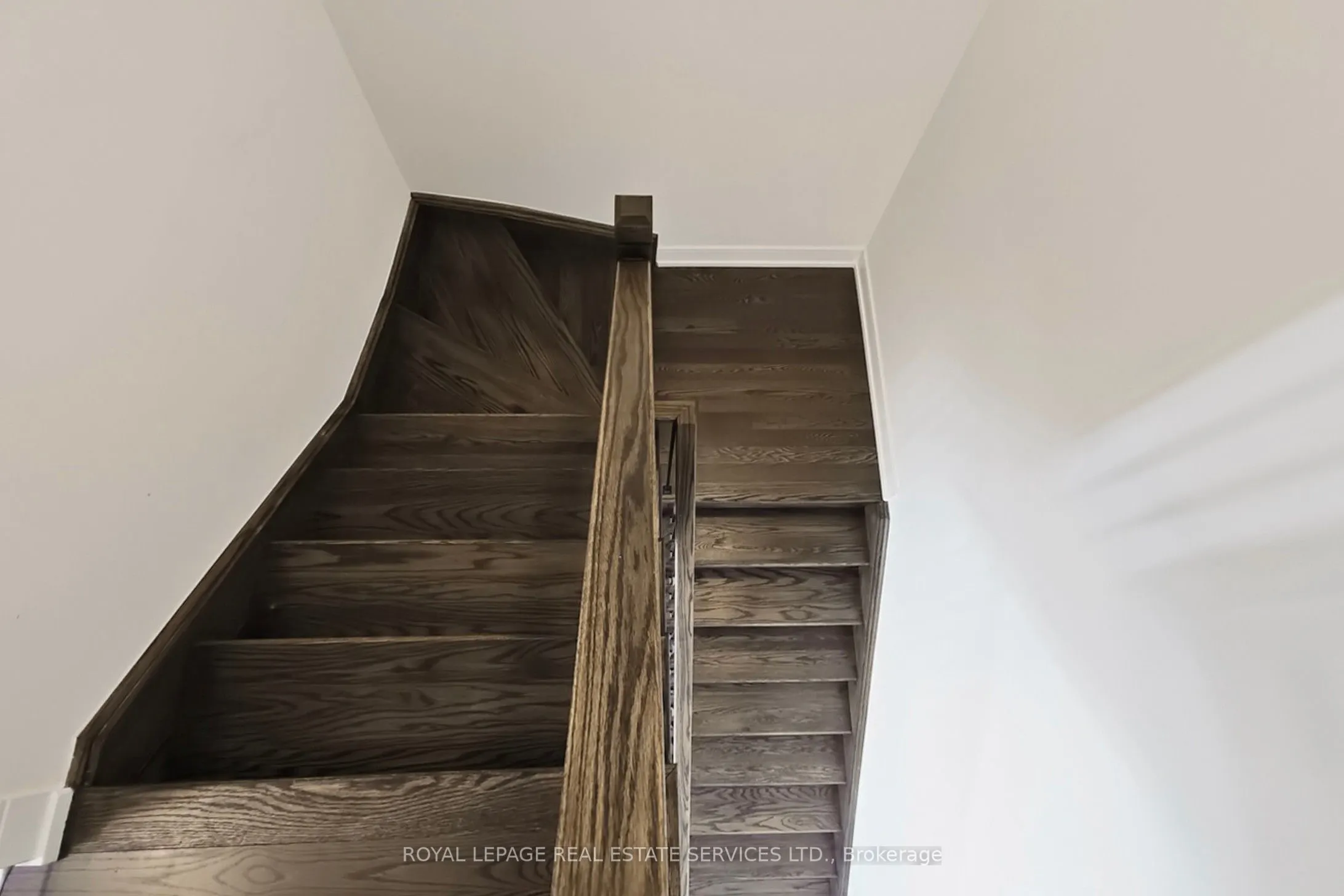 1329 Clarriage Court