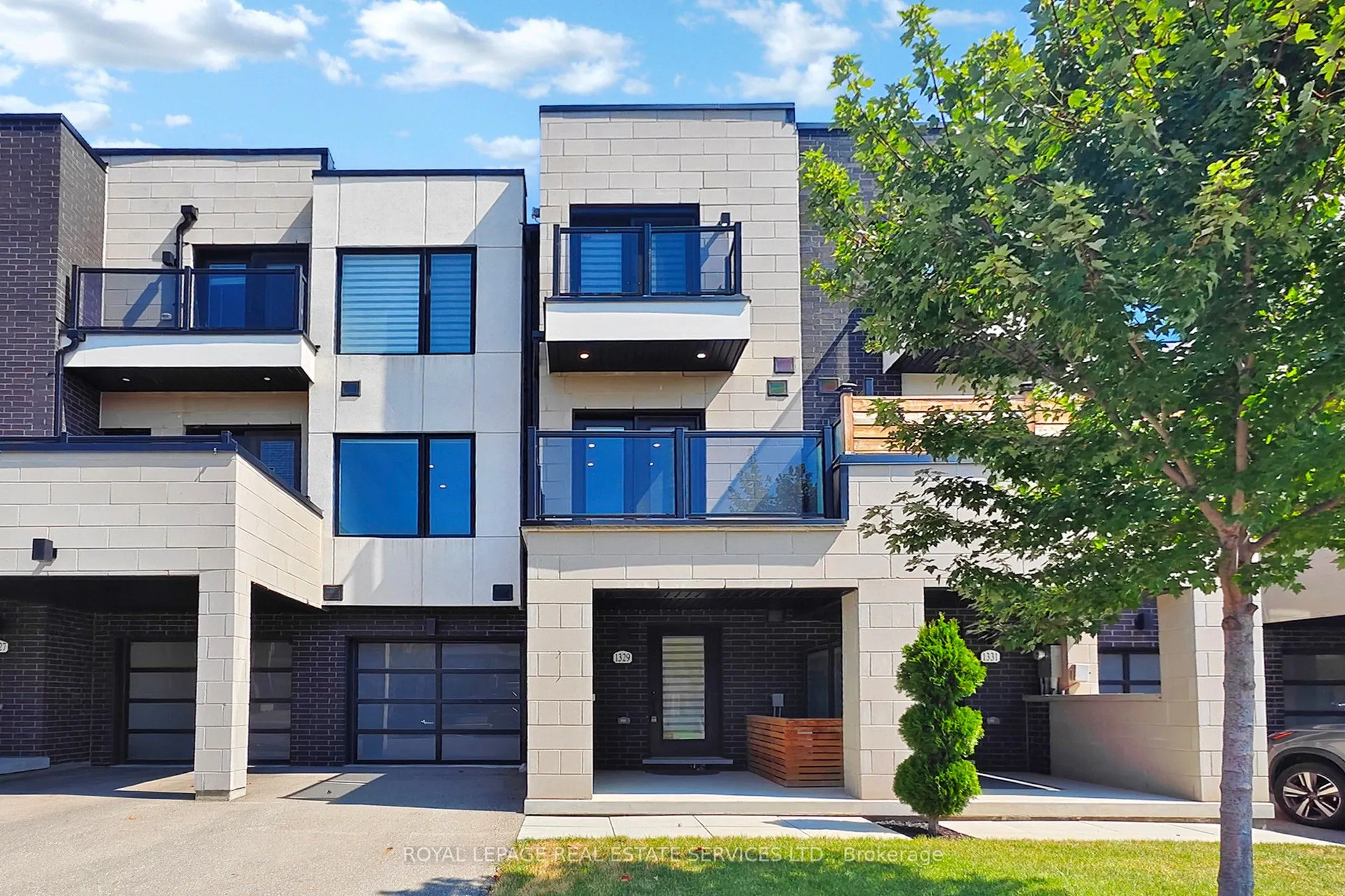 1329 Clarriage Court