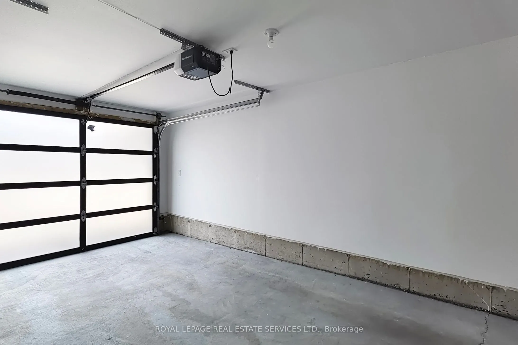 1329 Clarriage Court