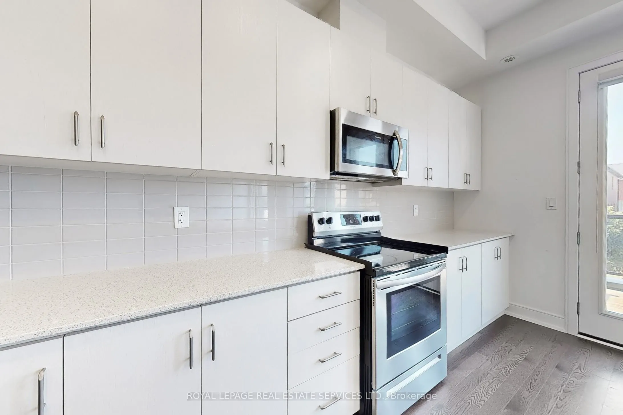 1329 Clarriage Court