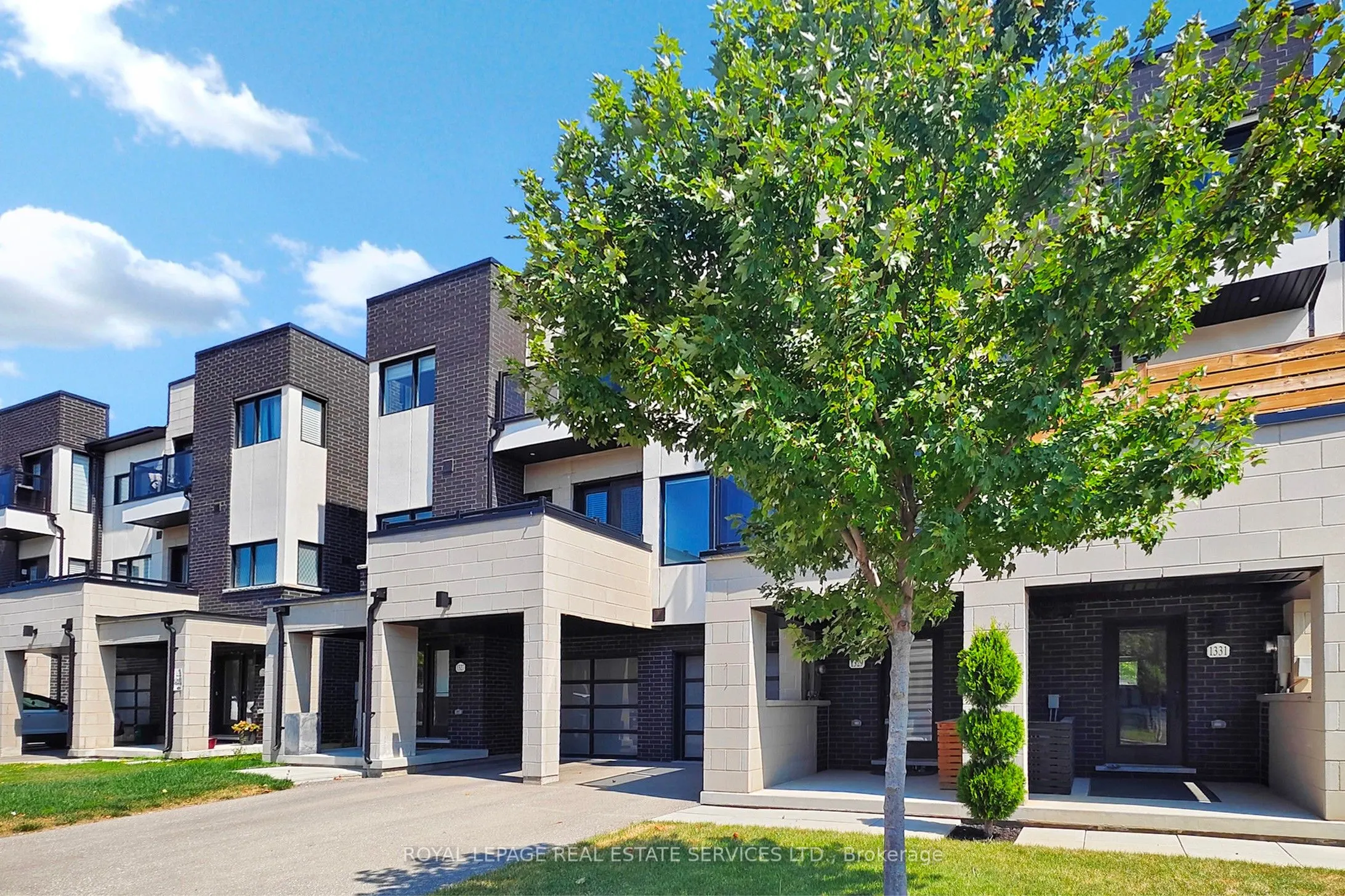 1329 Clarriage Court