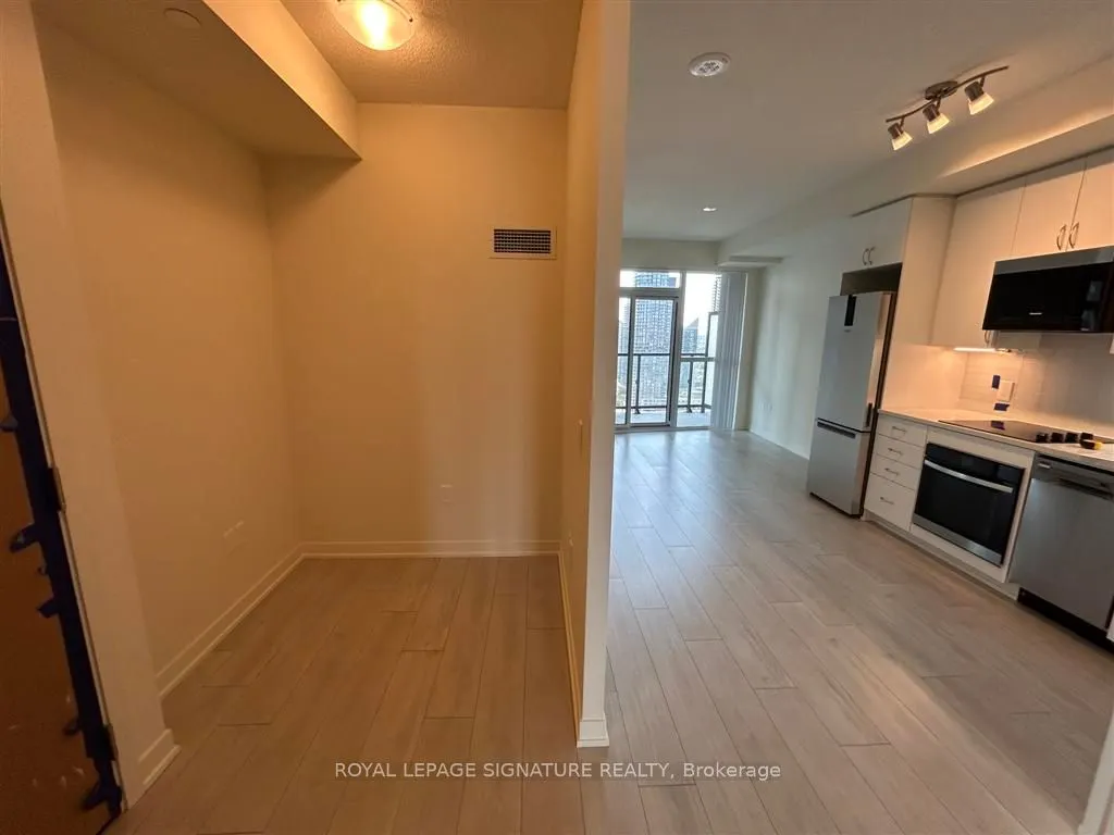 38 Annie Craig Drive, #2806