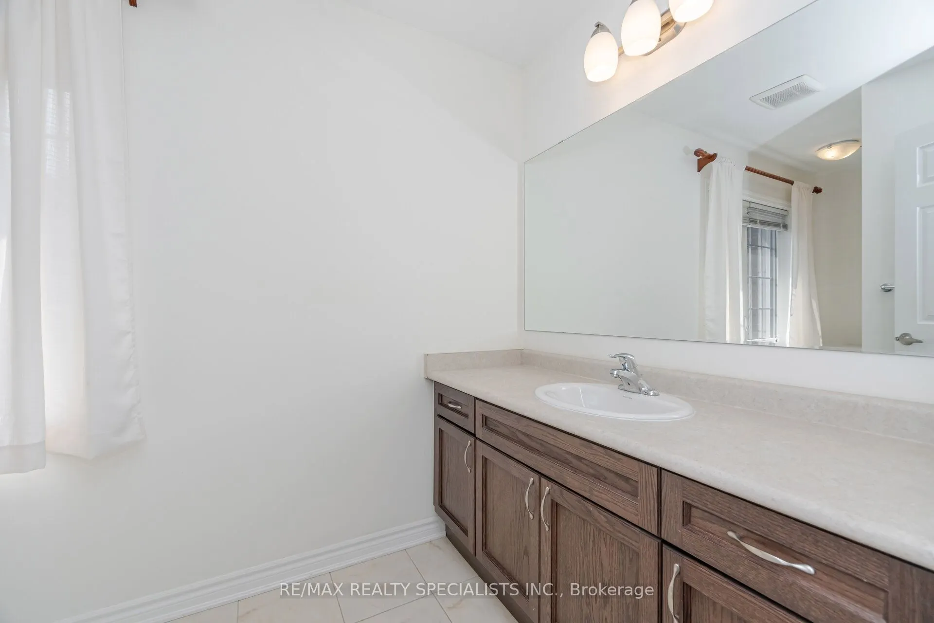 1000 Asleton Boulevard, #128