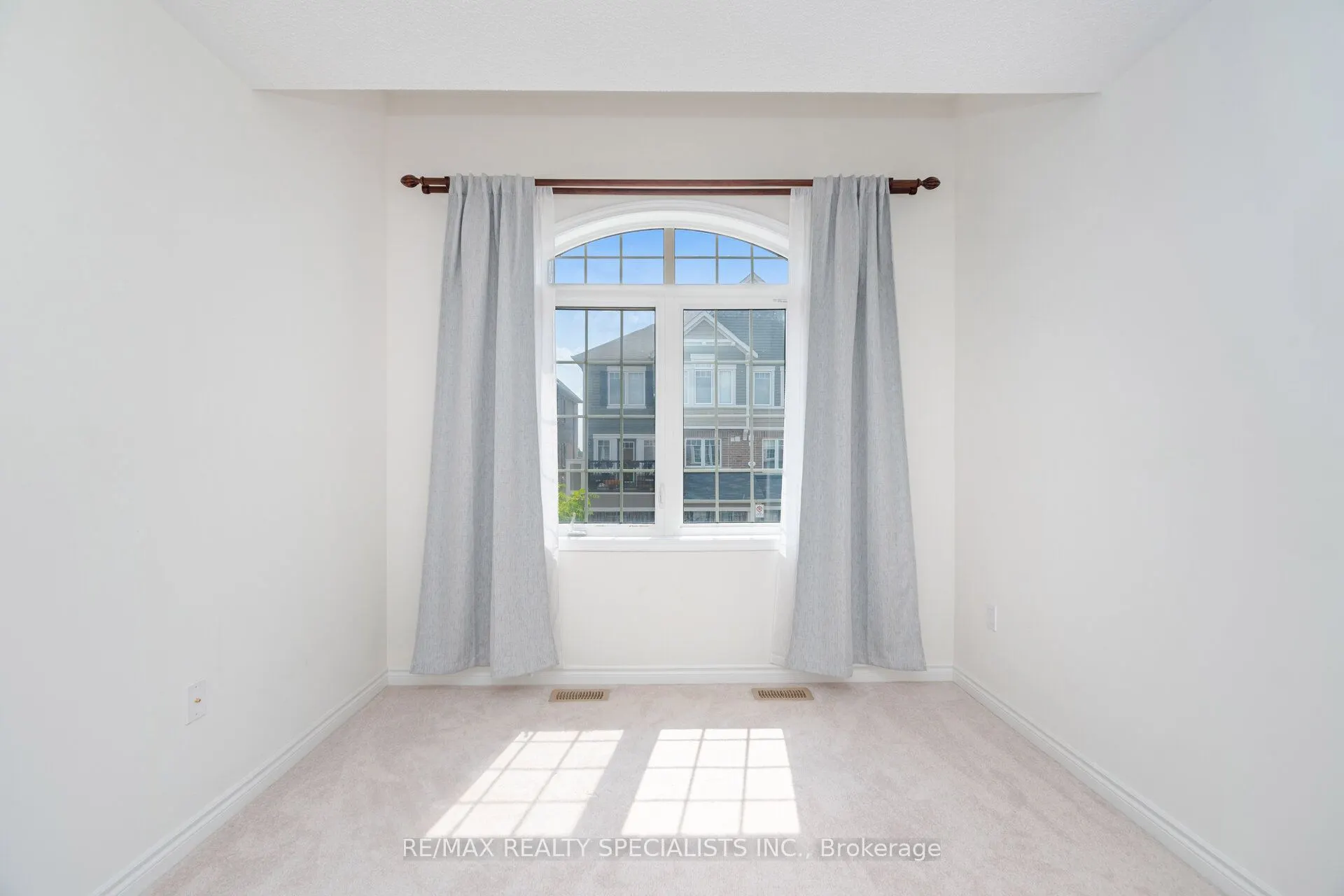1000 Asleton Boulevard, #128