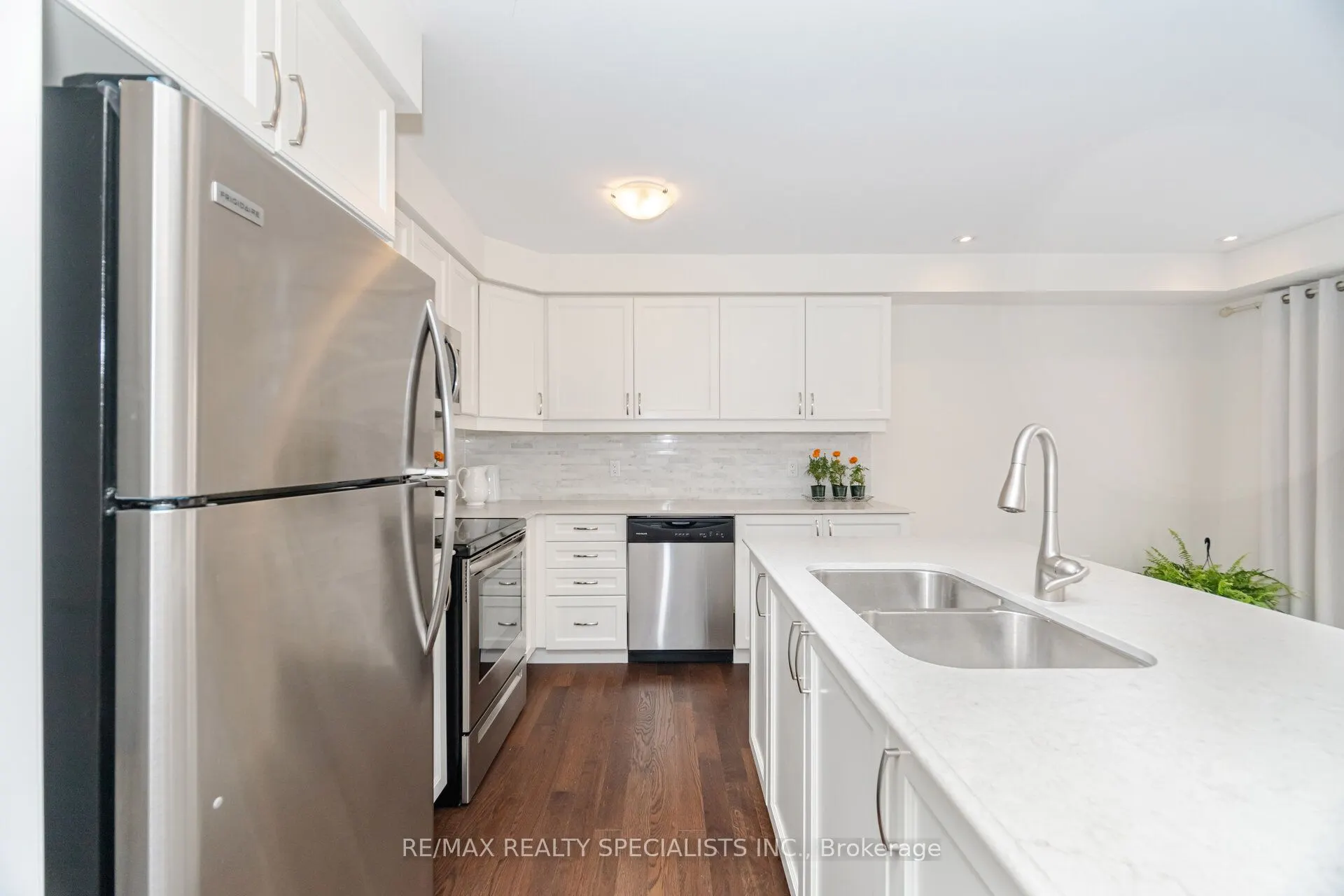 1000 Asleton Boulevard, #128