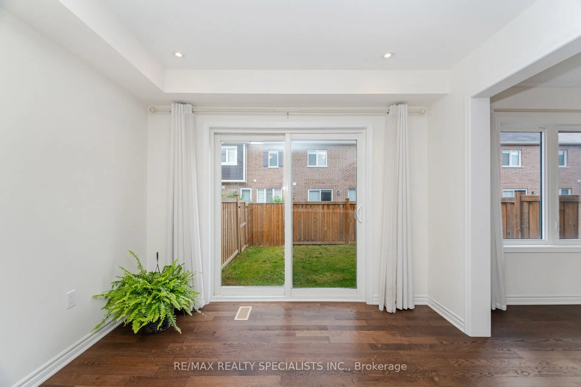 1000 Asleton Boulevard, #128