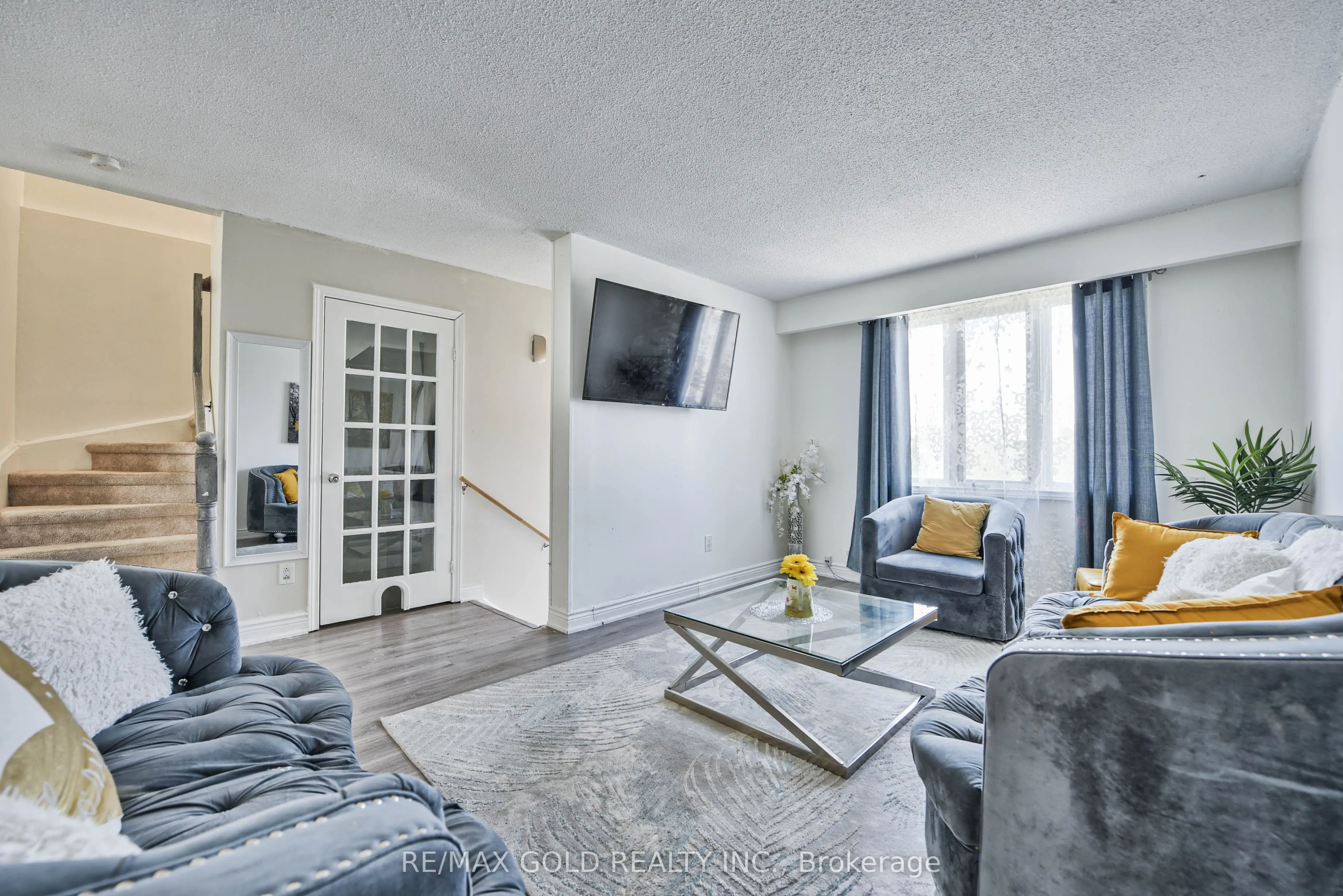 54 Nottawasaga Crescent