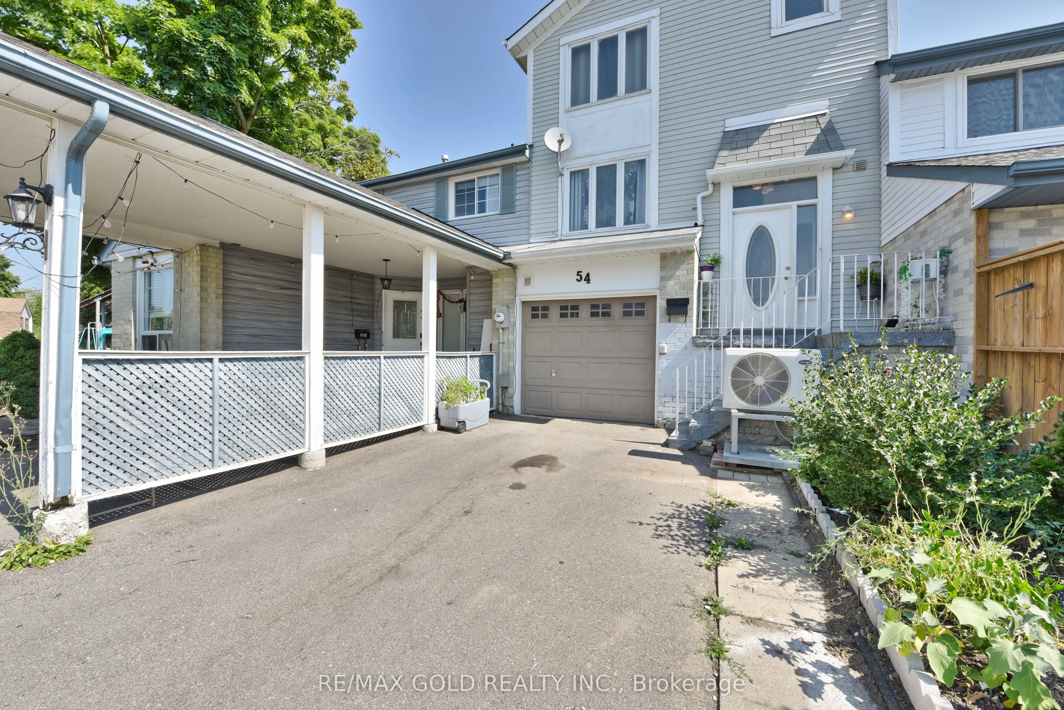 54 Nottawasaga Crescent
