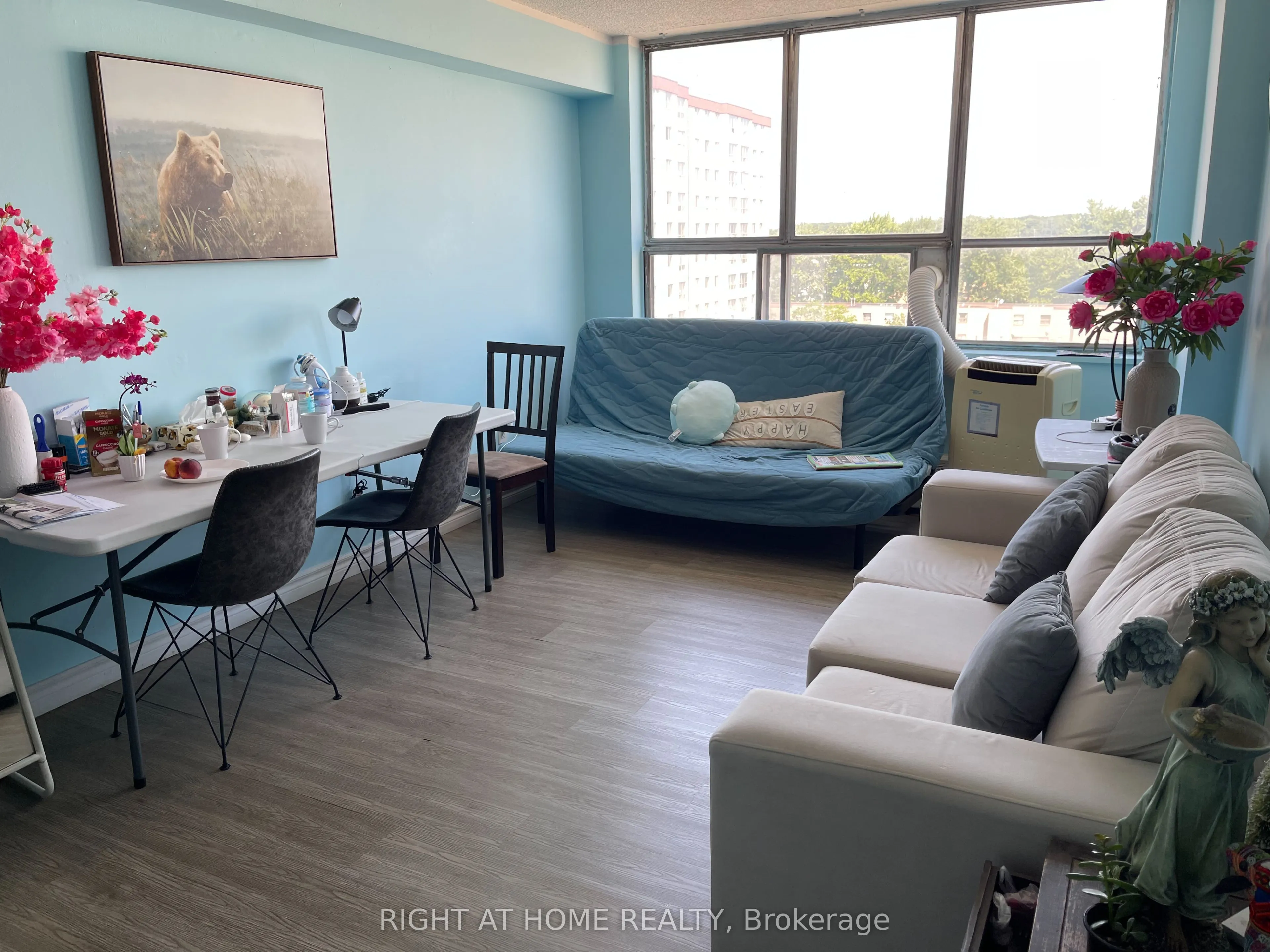 50 Lotherton Pathway, #814