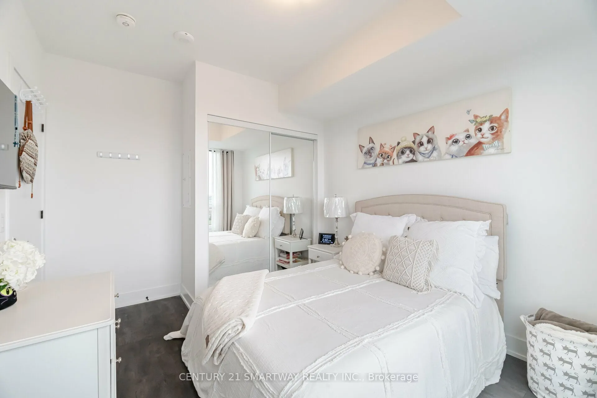 2450 Old Bronte Road, #411