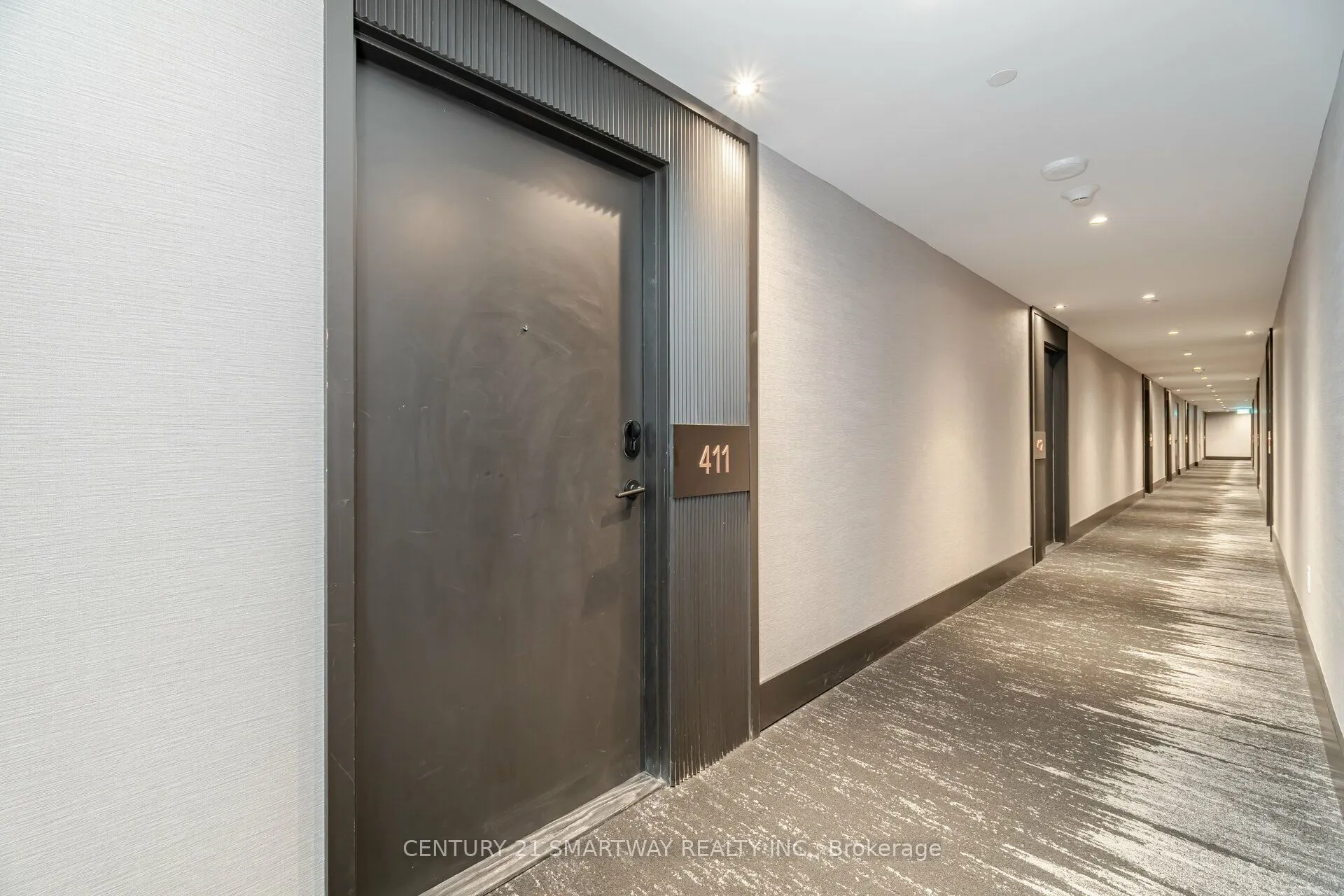 2450 Old Bronte Road, #411